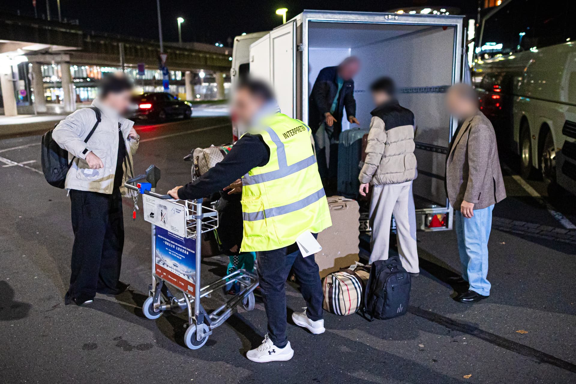 52 Afghanen mit Aufnahmezusage fliegen nach Deutschland