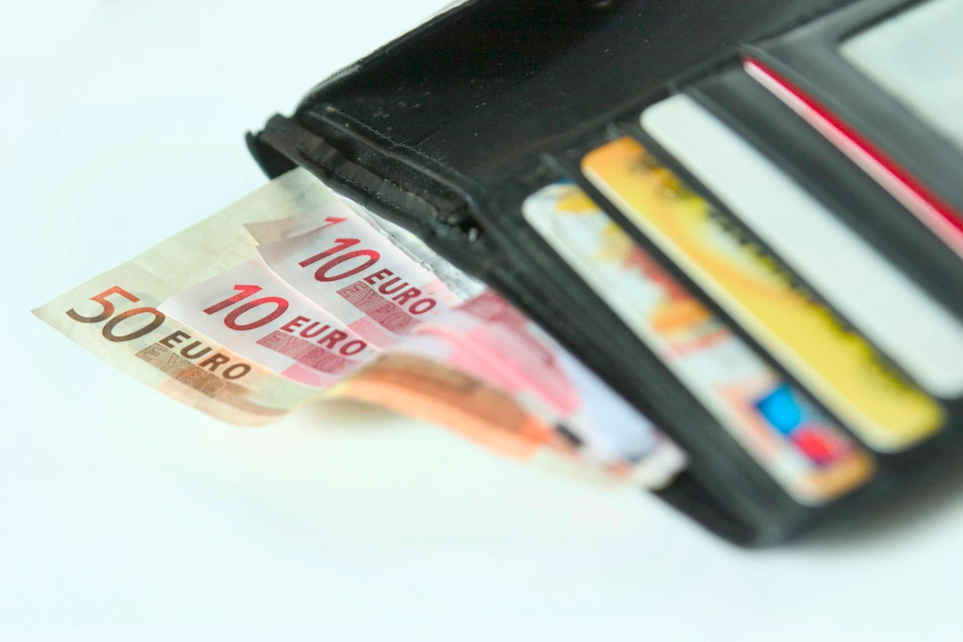 Steuerzahlerbund warnt: Abgaben bald mehr als 1000 Milliarden Euro