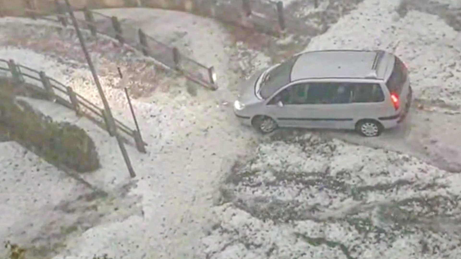 Plötzlich Winter?! Riesen-Hagel und weiße Straßen in Worms
