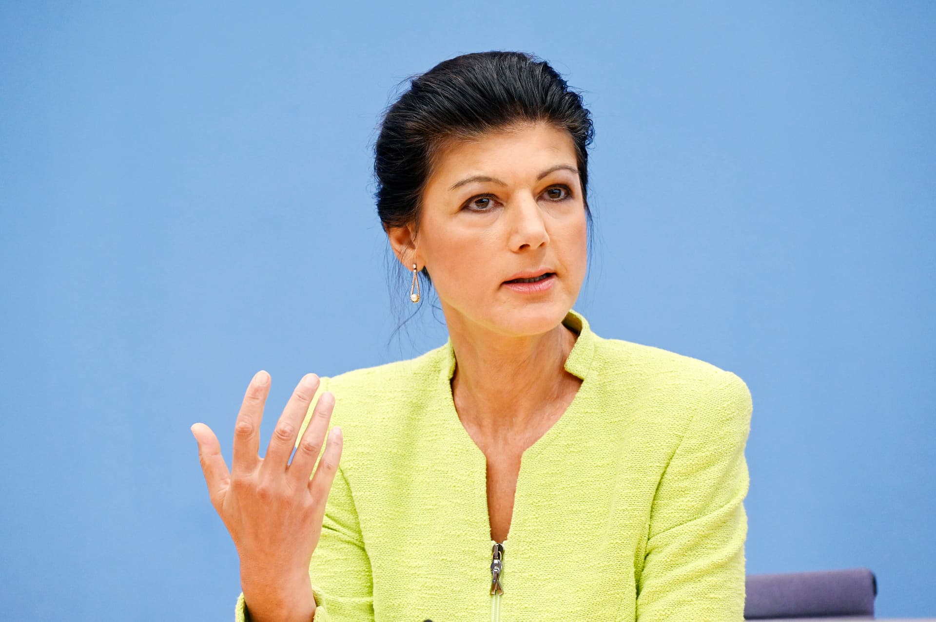 Die Wagenknecht-Praline: „Außen Schokolade, innen knallharter Sozialismus“