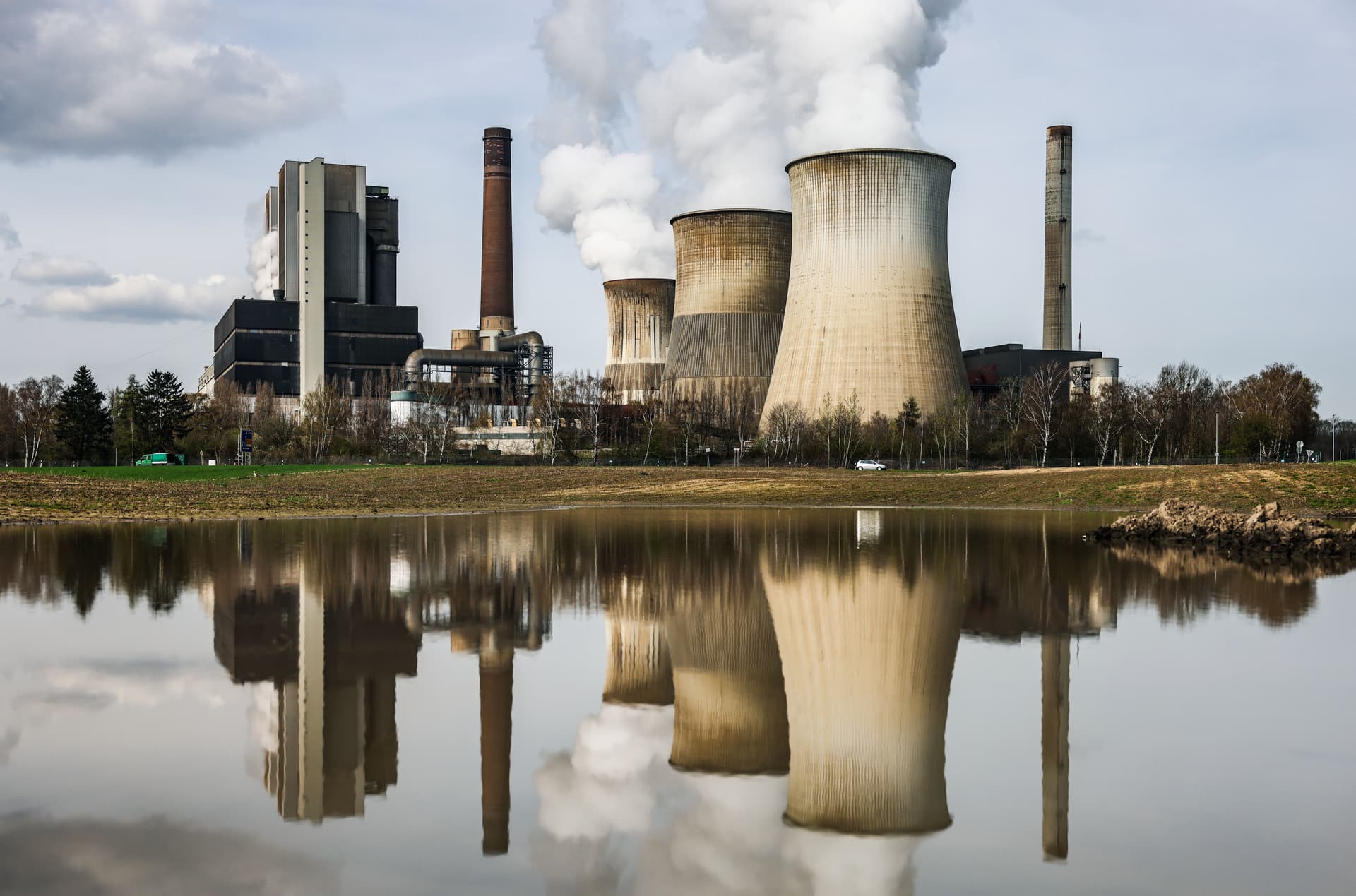 Kohlekraftwerk lief wegen Dunkelflaute nochmal unter Volllast, bevor es vier Tage später für immer abgeschaltet wurde