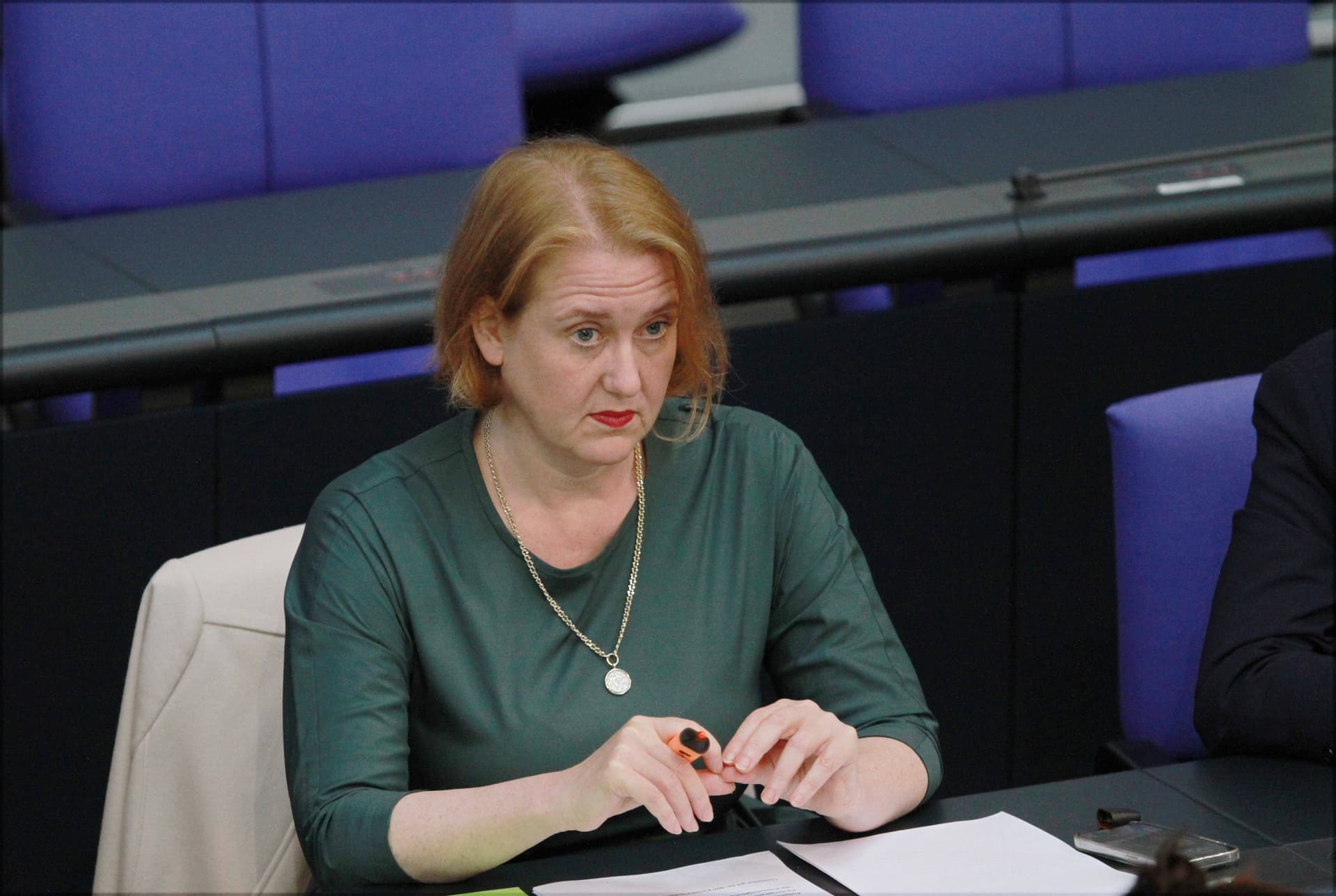 Regenbogen-Index: Regierungs-Behörde zensiert kritischen Trans-Ratgeber