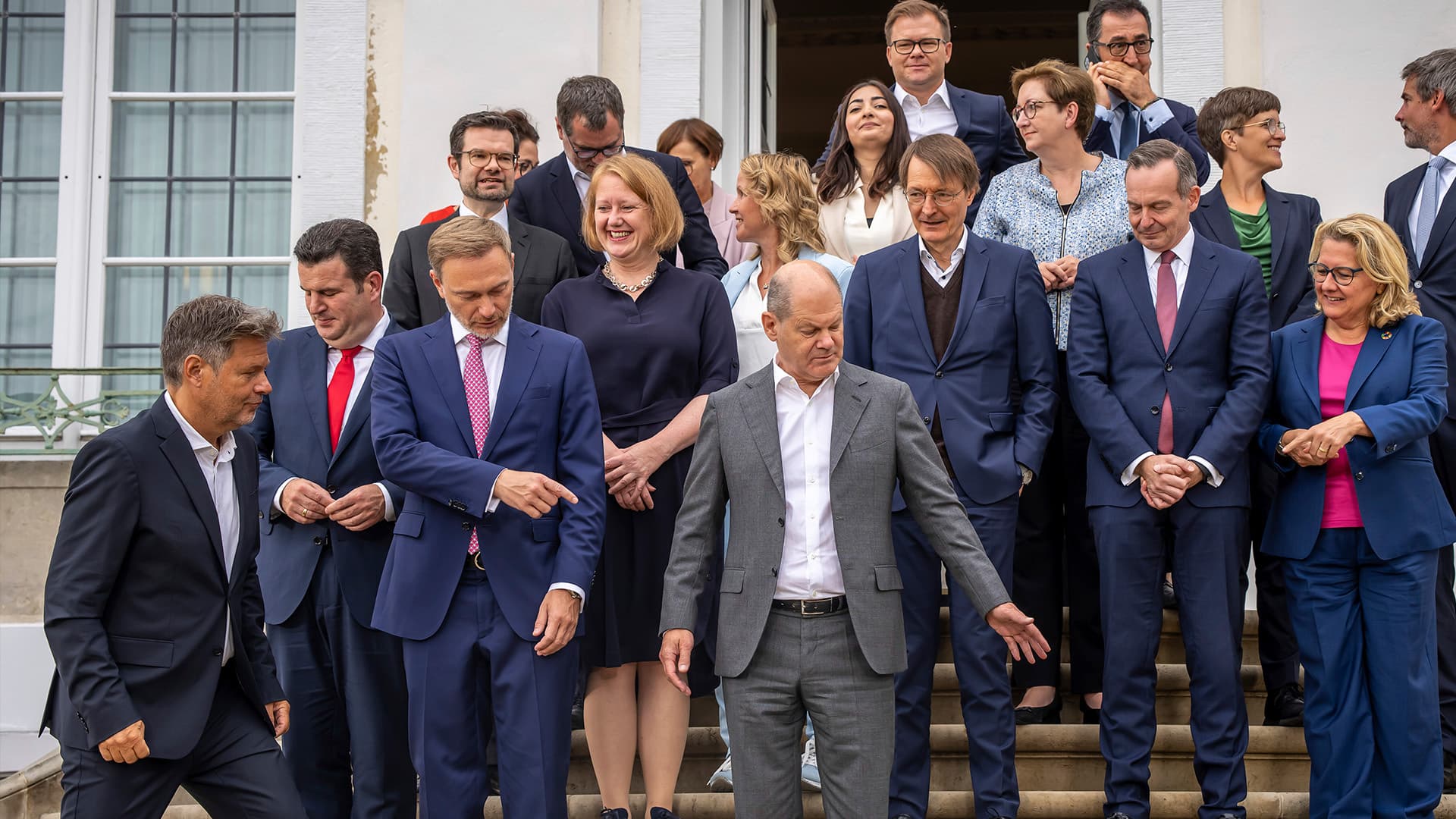 Die Regierung merkt, dass ihr die Zeit ausgeht – jetzt wird alles durchgepeitscht