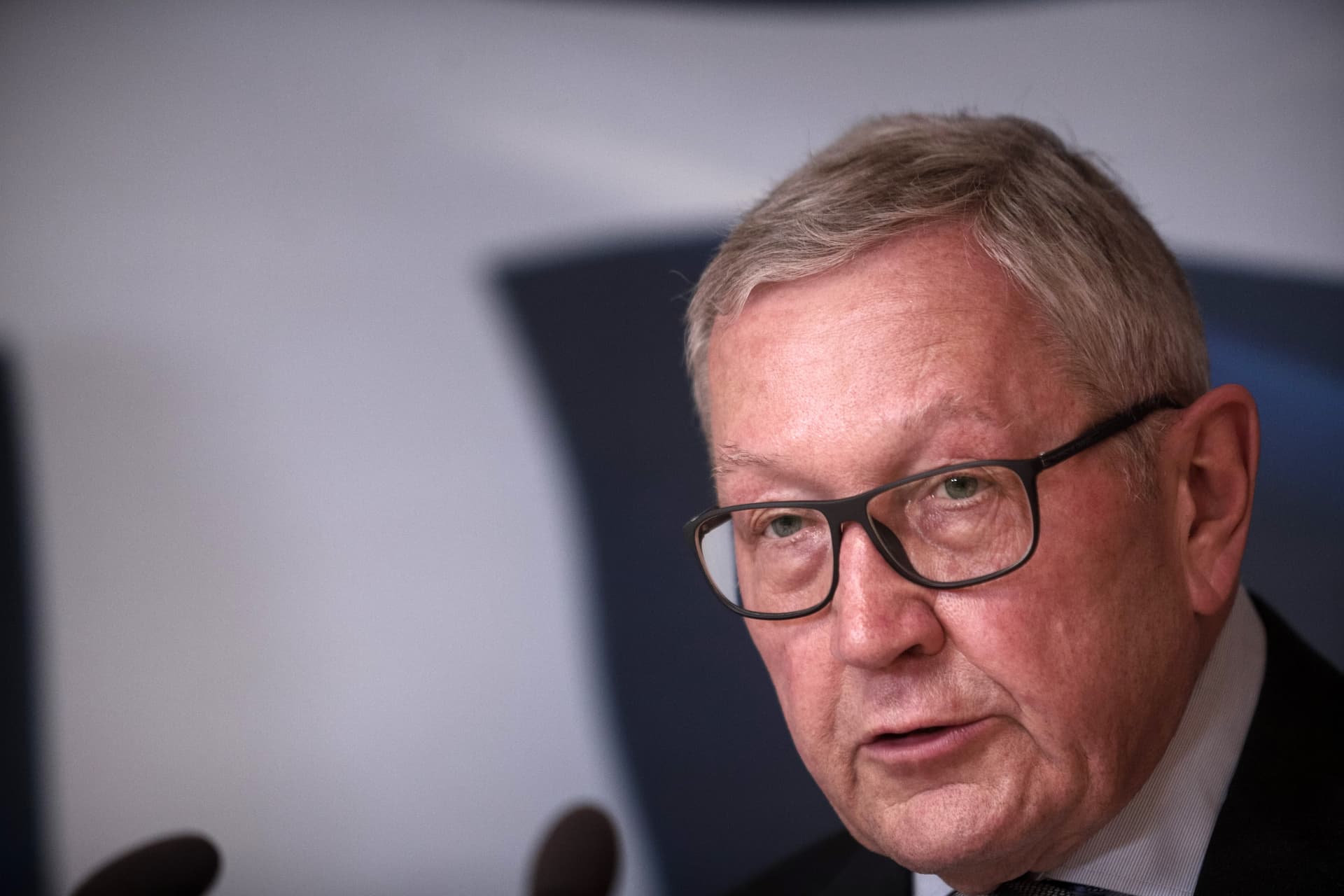 „Das haben wir in Deutschland noch nicht erlebt“: Wirtschaftsexperte Regling warnt vor drastischem Wohlstandsverlust