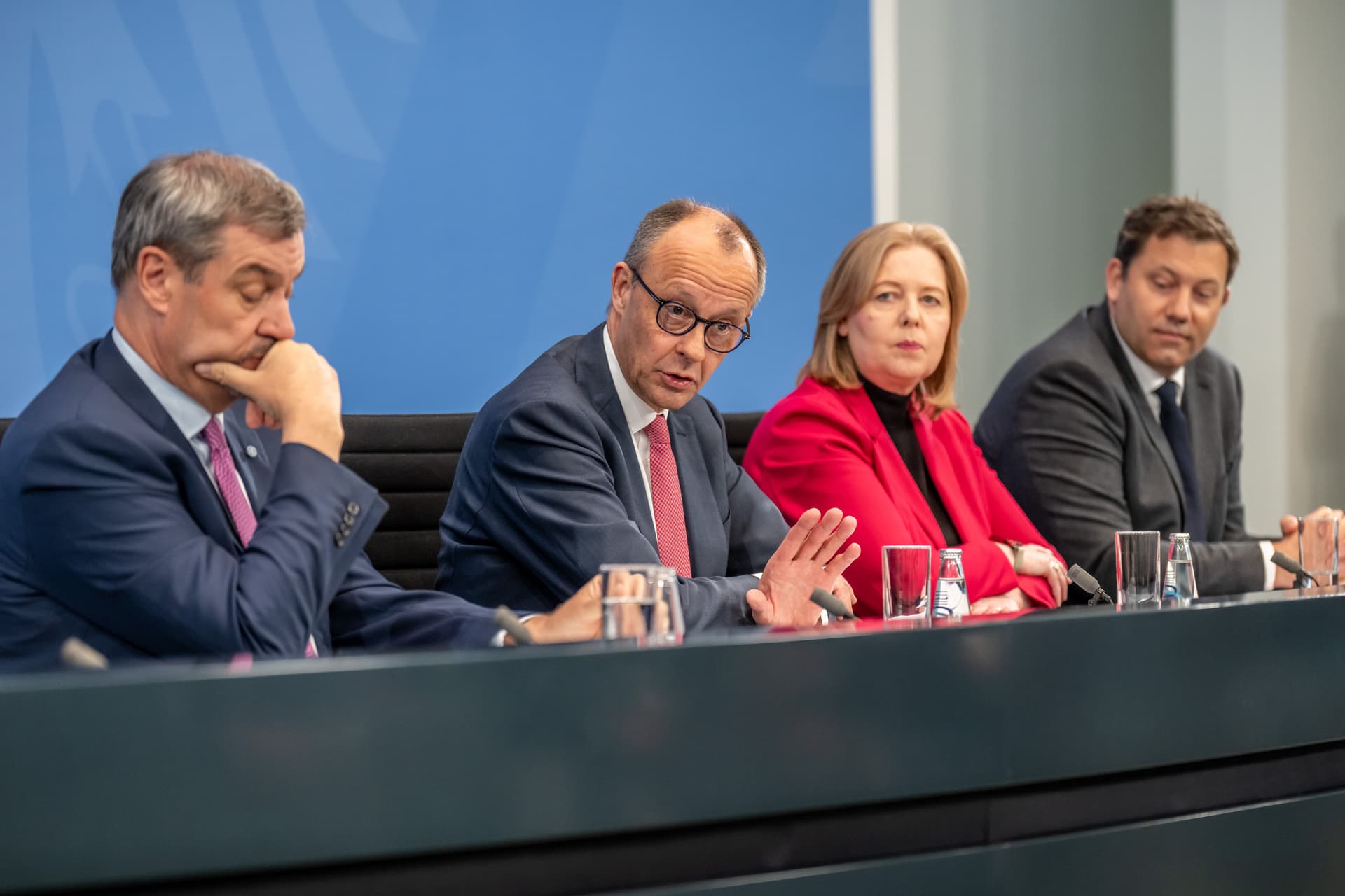 Energiesteuer vorübergehend gesenkt +++ Tabaksteuer rauf: Merz-Regierung präsentiert Plan für Entlastungen