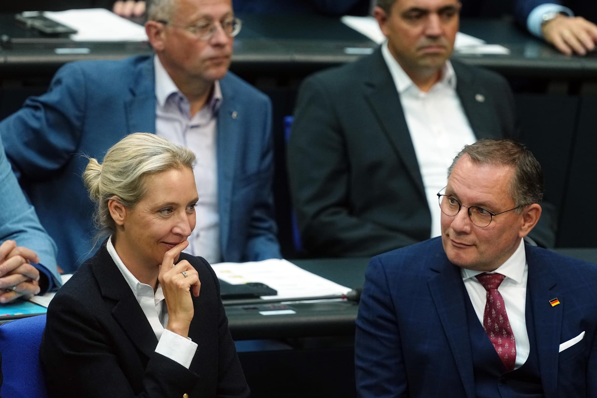 Neue Schock-Zahlen für Merz: AfD überholt Union bei INSA