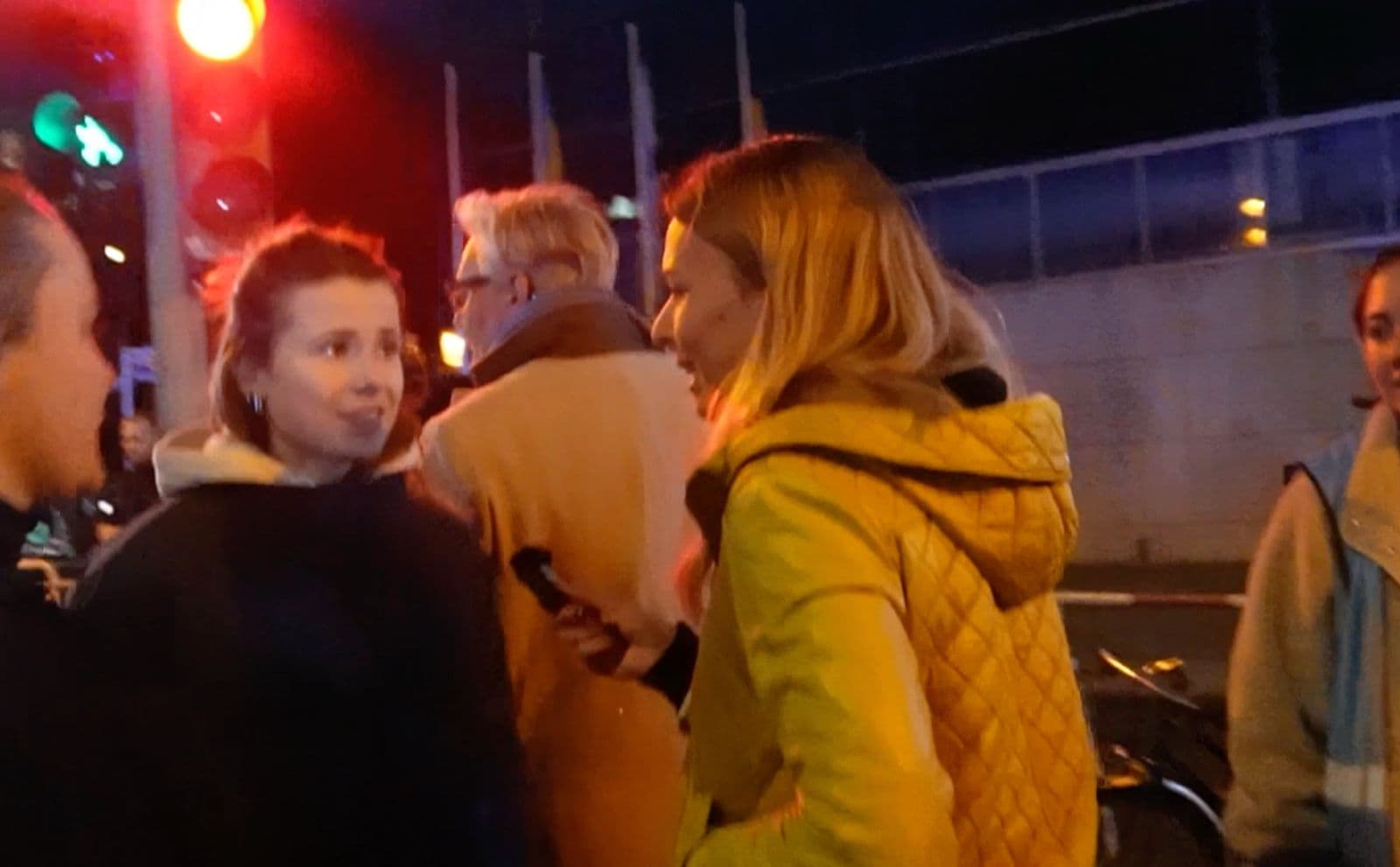 Pseudo-Feministin Neubauer blafft NIUS-Reporterin an: „Kündige deinen Job, bitte!“