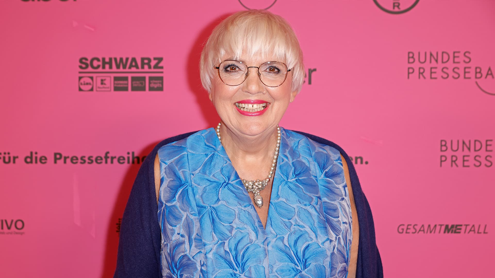 Erinnerungswende im Auftrag von Claudia Roth: Diese linksradikalen Vereine sollen unsere deutsche Geschichte umdeuten
