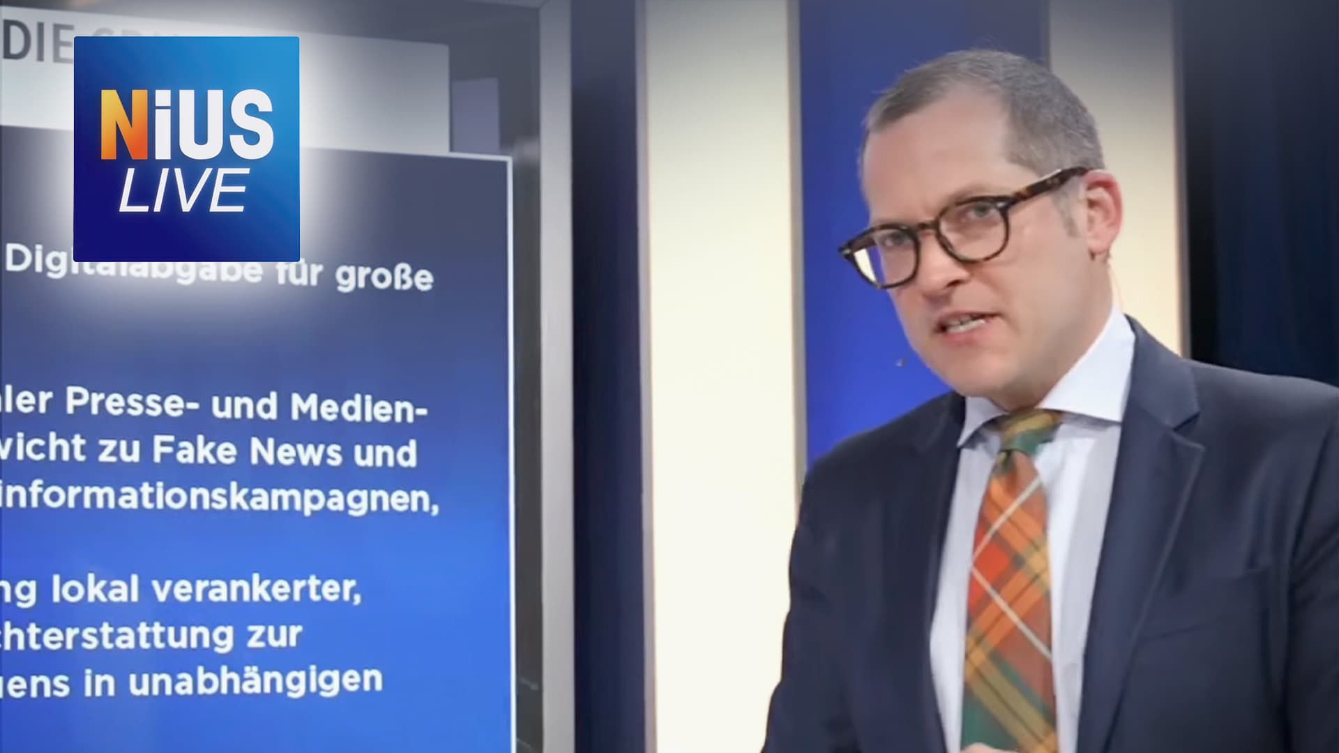 Folge eines Social-Media-Verbots für Unter-16-Jährige: „Jeder Mensch, der sich digital äußern will, muss sich dann identifizieren”