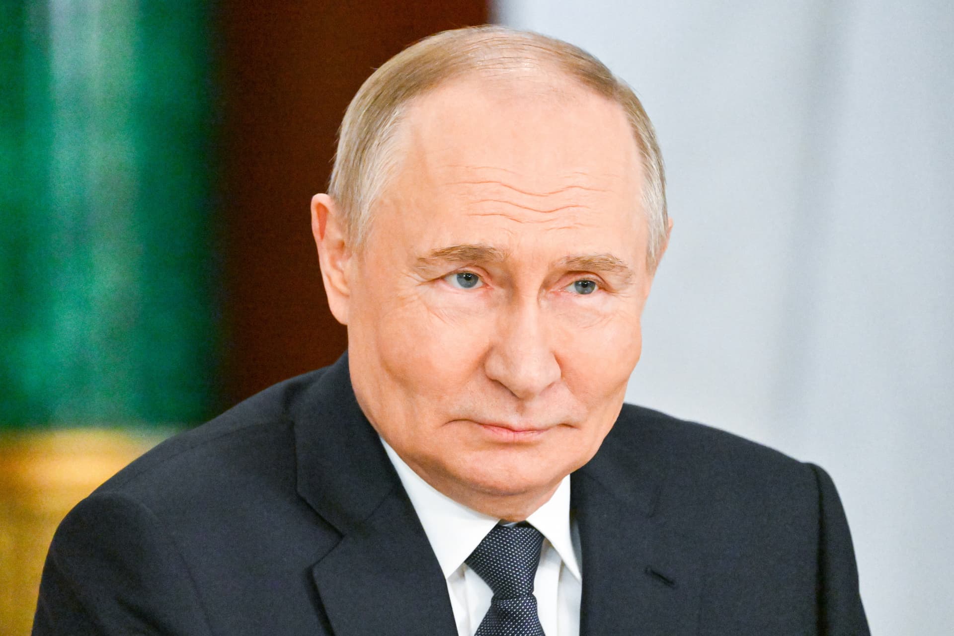 Putin bleibt Verhandlungen in Istanbul fern – Russland schickt Delegation