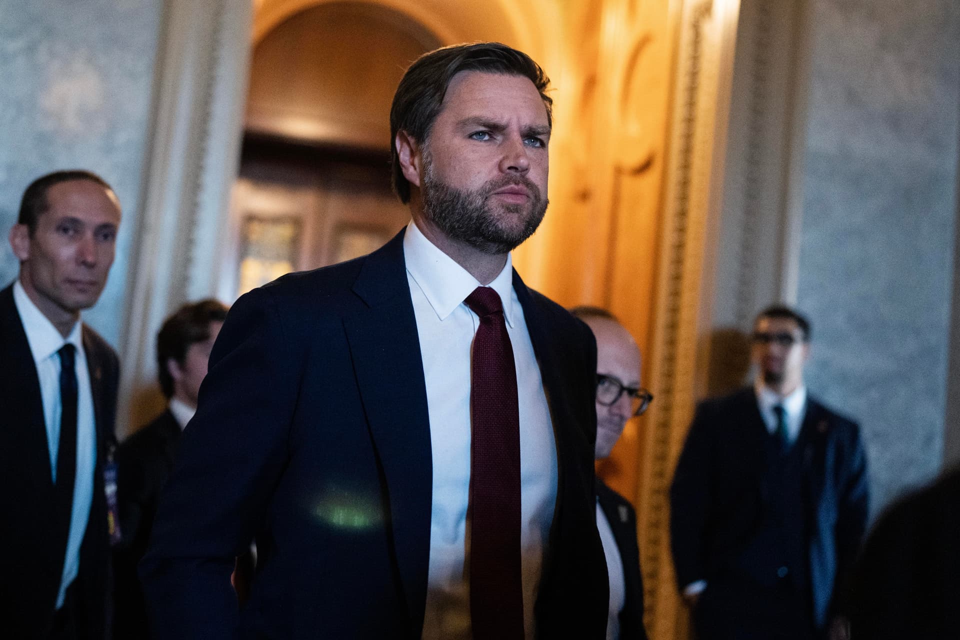 Trump-Vize JD Vance empfiehlt den AfD-Artikel von Elon Musk: „AfD ist am beliebtesten, wo Widerstand gegen Nazis besonders stark war“
