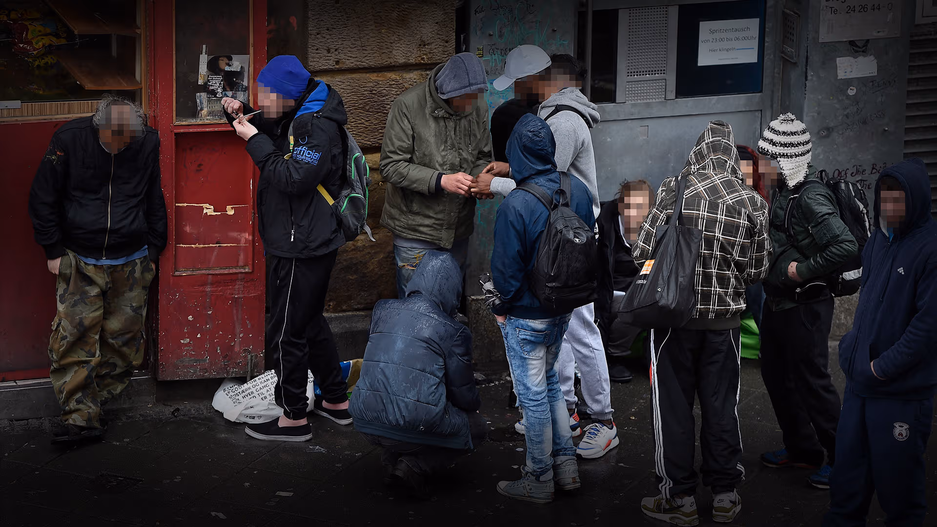 Innerhalb von staatlichen Suchtzentren: Köln und Düsseldorf wollen Handel mit Crack legalisieren
