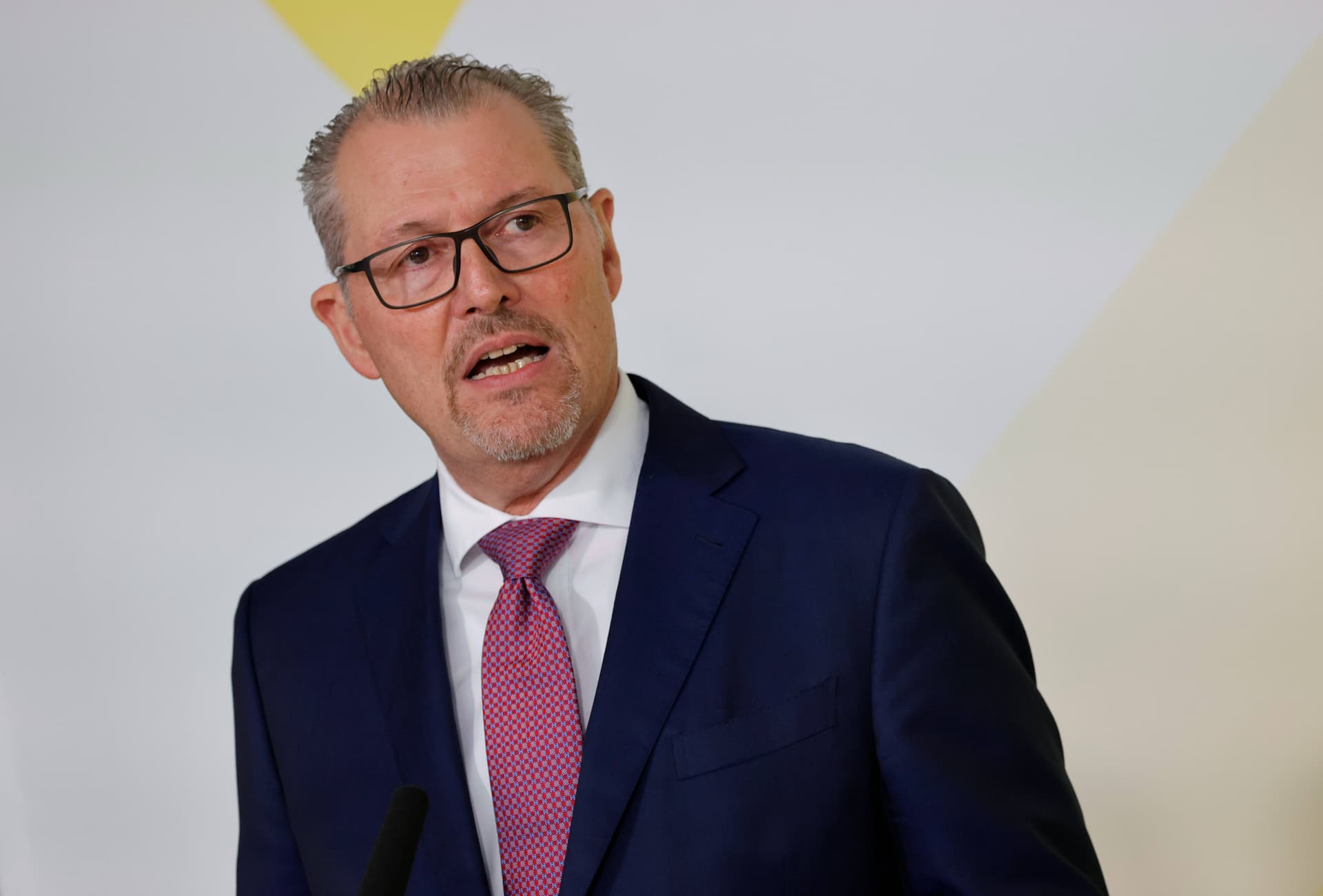 „Bleibt standhaft!“: Arbeitgeberboss wendet sich gegen Merz’ Rentenpläne