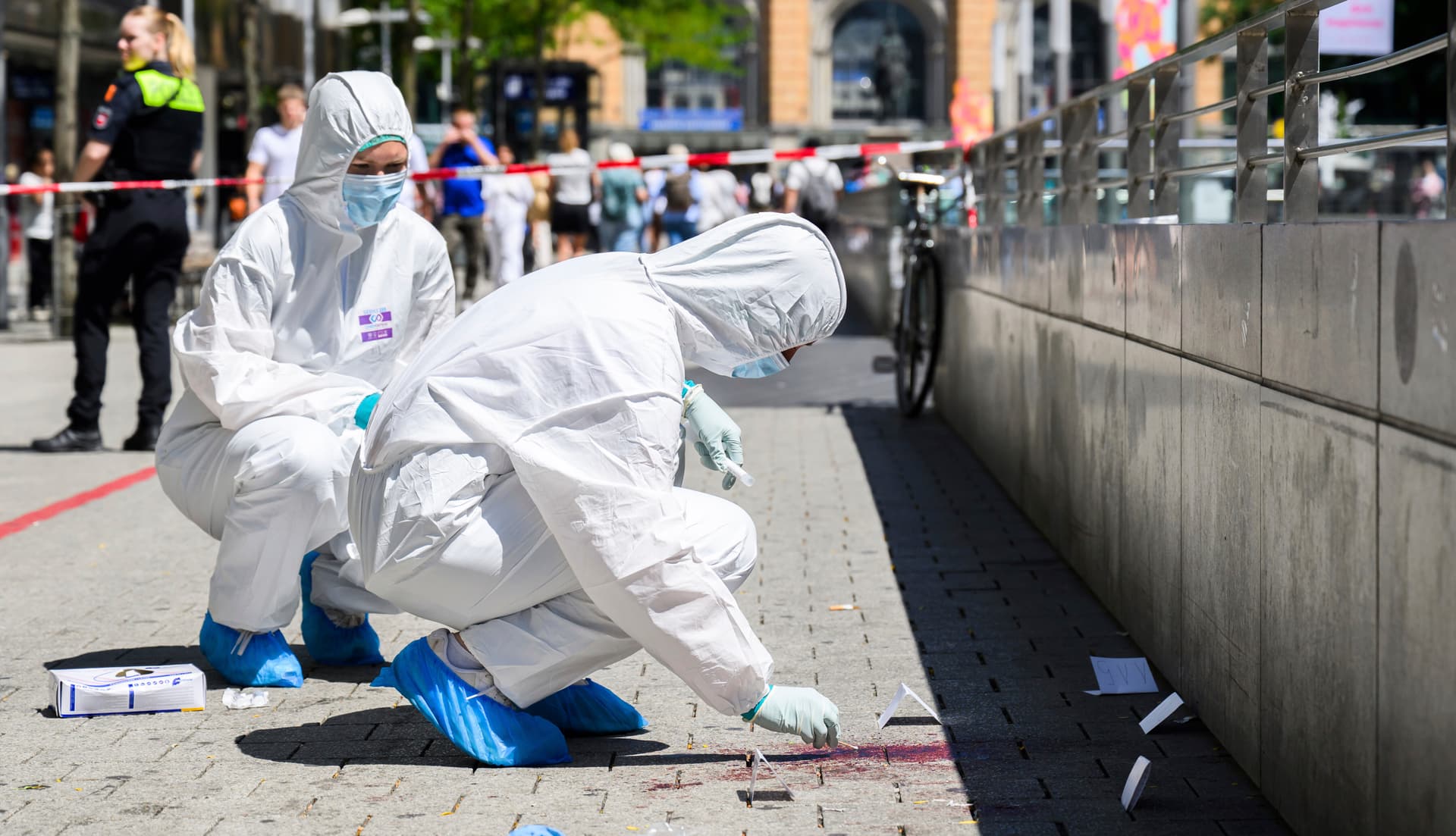 Mitten in der Fußgängerzone! 57-Jähriger in Hannover niedergestochen