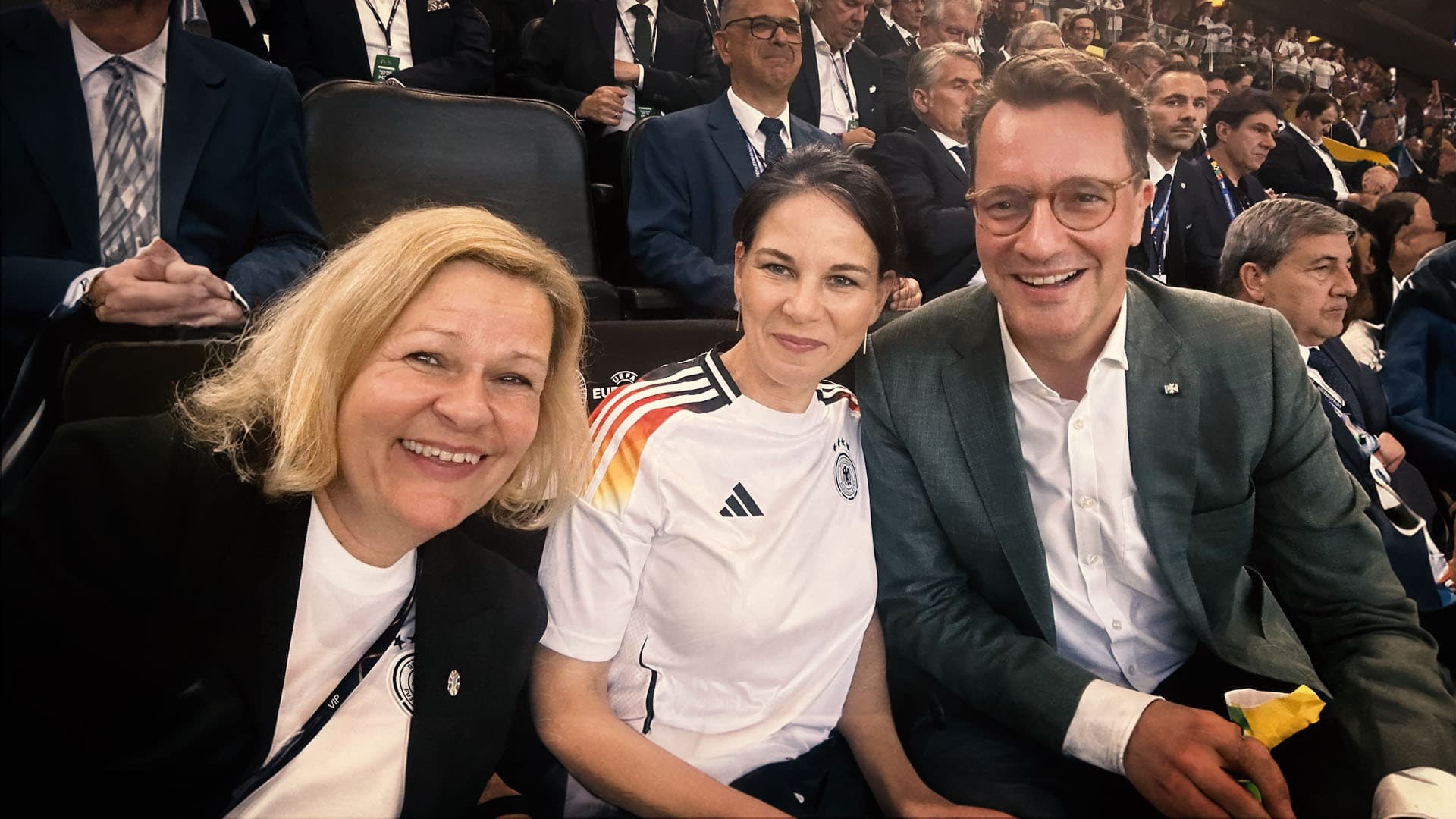 Dieses Foto erklärt, warum Nancy Faeser in ihrer vollkommen eigenen Welt lebt