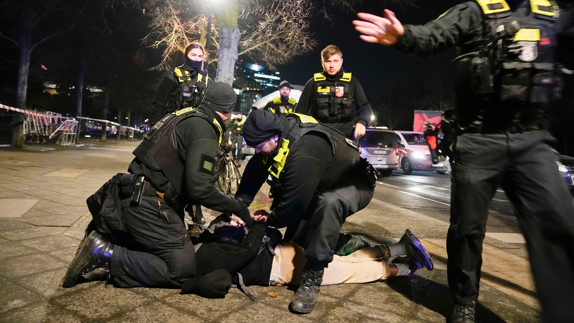 Islamistischer Messeranschlag in Berlin: In der Migrationspolitik sind die Tore zur Hölle weit geöffnet – und nichts wird sich daran ändern