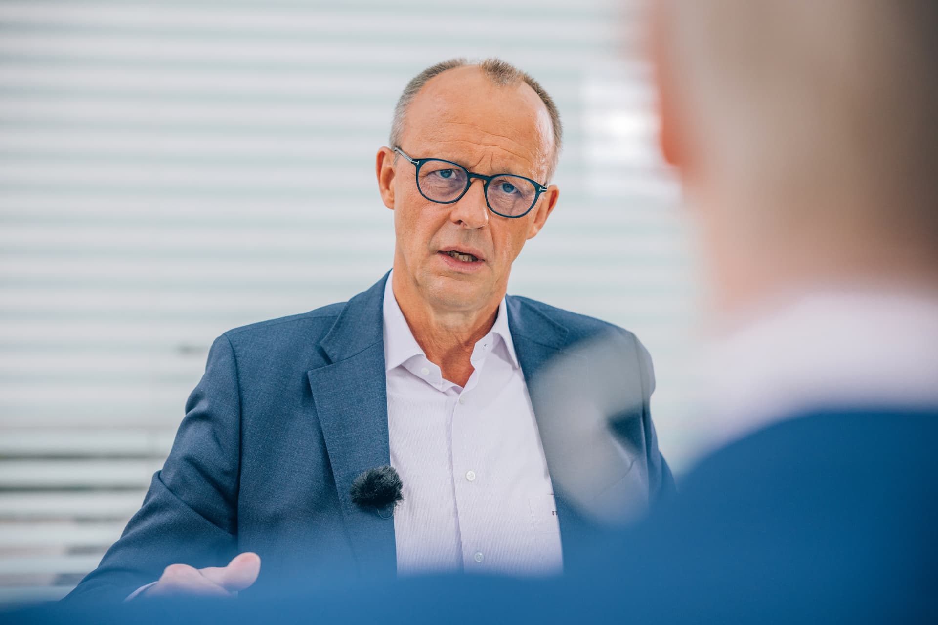 Merz sieht „schleichenden Prozess der Deindustrialisierung unseres Landes“