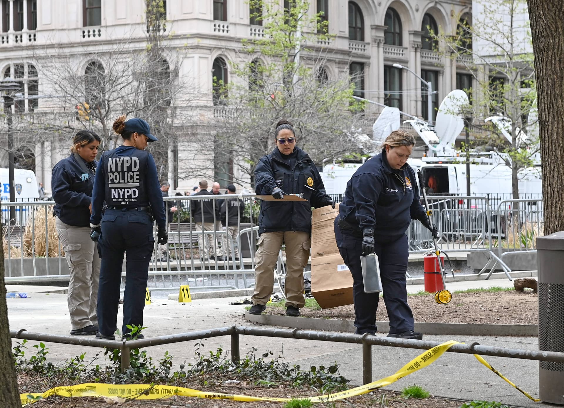 Trump-Gerichtsverhandlung in New York: Mann zündet sich an und stirbt