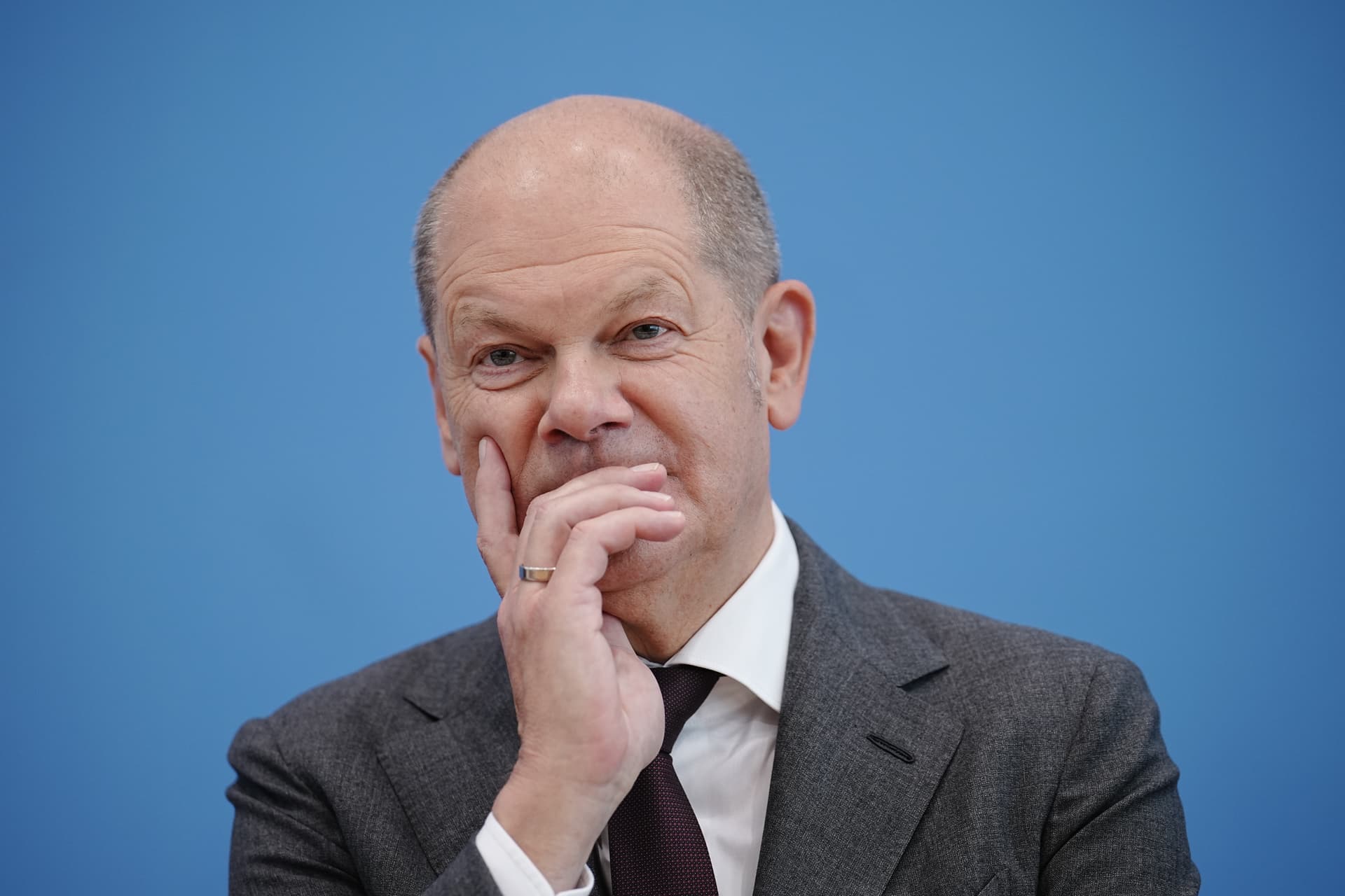 Sommer-Pressekonferenz: Wetten, dass Olaf Scholz wieder keine einzige Frage beantwortet?