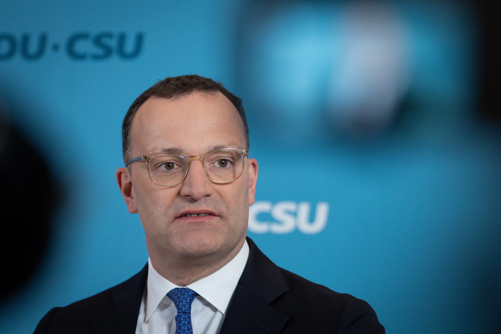 Spahn will Reaktivierung deutscher Atomkraftwerke prüfen lassen