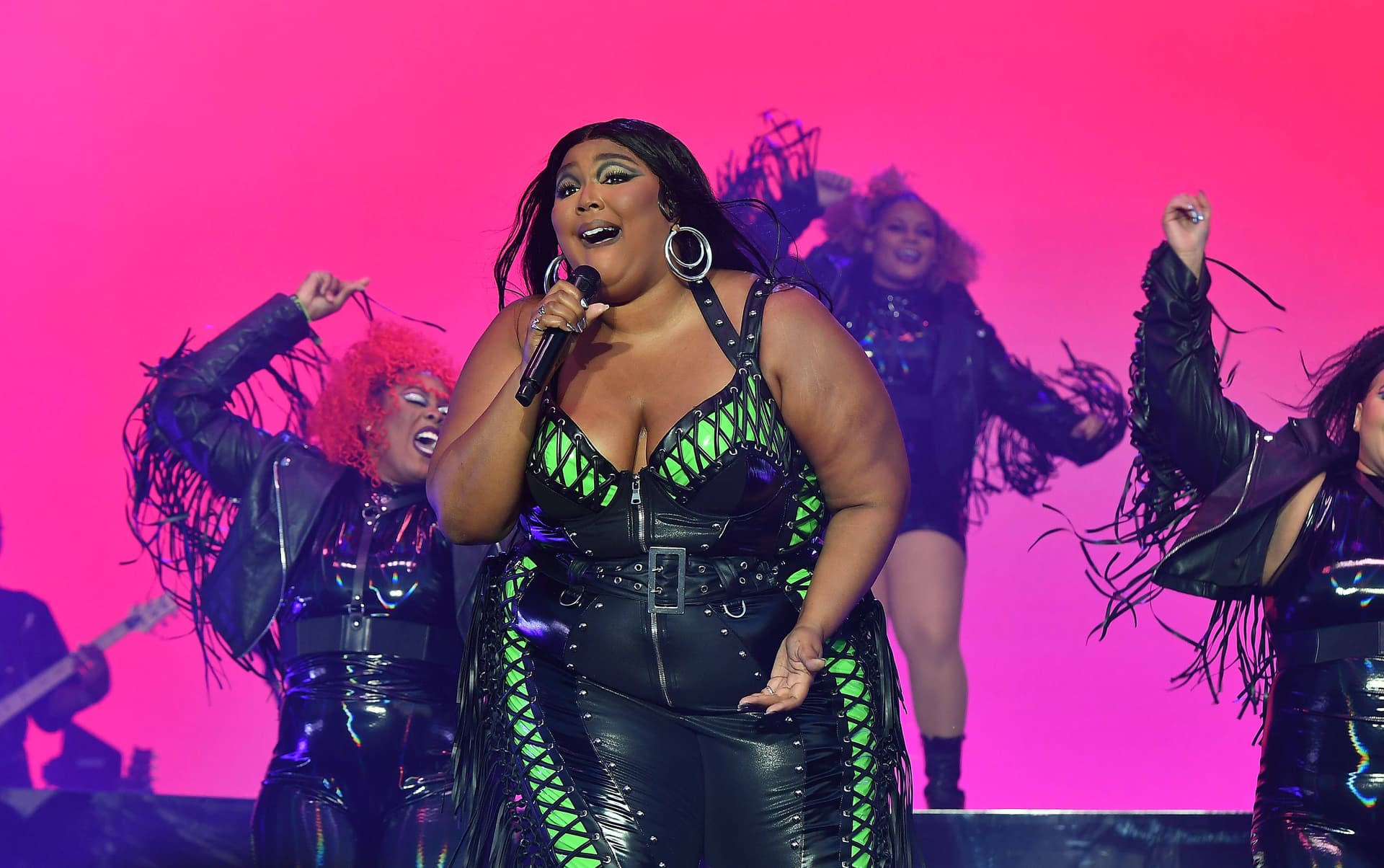 Anklage gegen Woke-Ikone Lizzo: Tänzer sollten Banane aus Vagina einer Stripperin essen