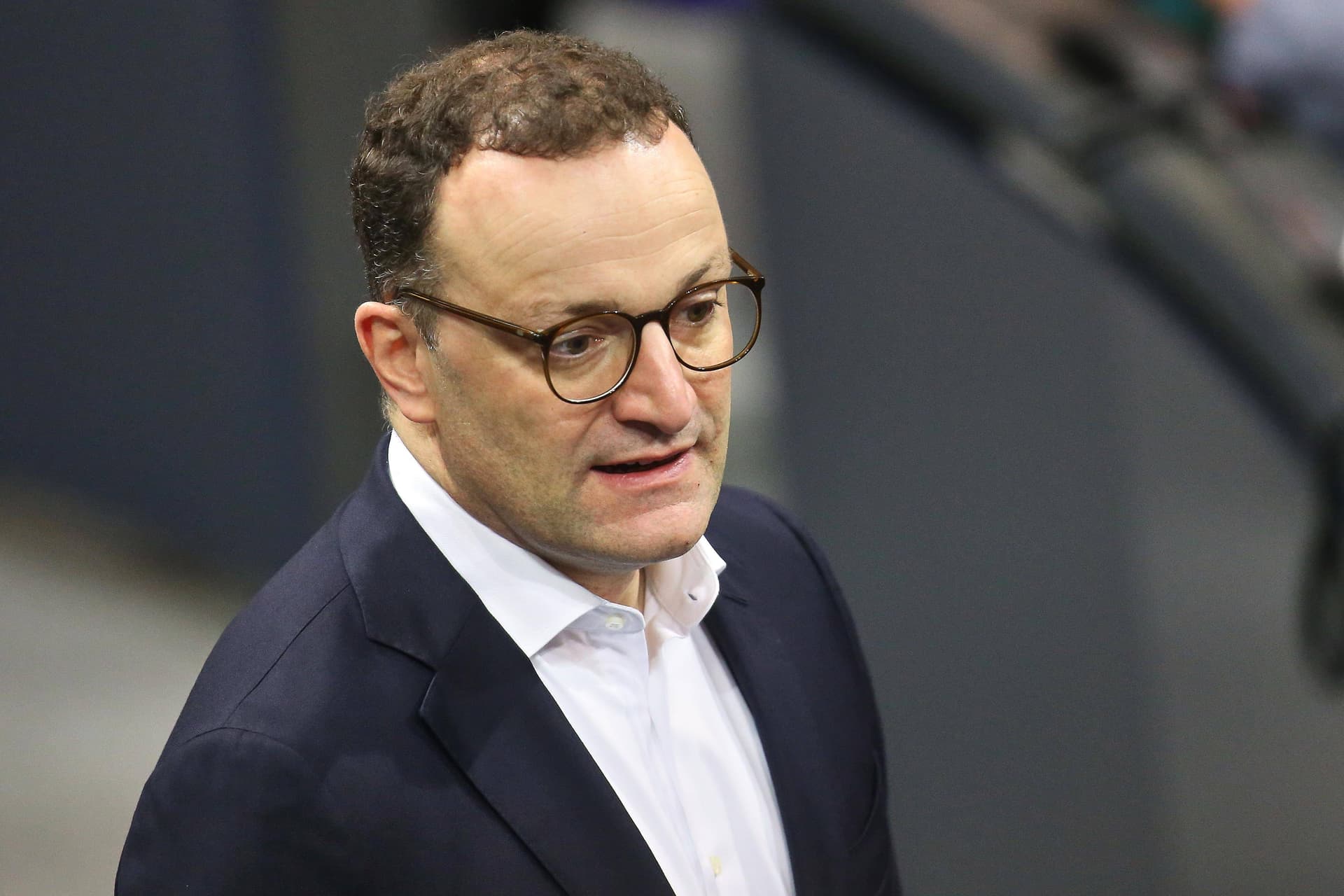 Bizarre Argumentation der Union: Jens Spahn rechtfertigt Rentenreform mit Krieg und Frieden in Europa