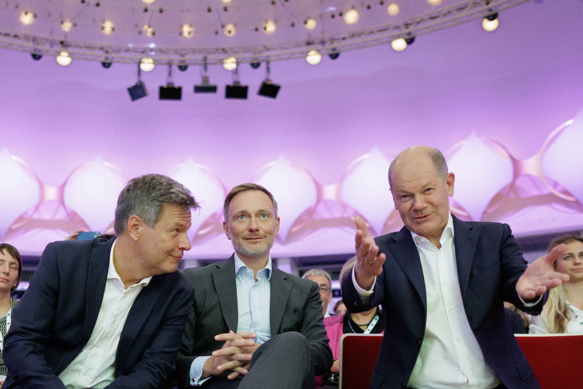 Die Meister der Desinformation: Wie die Ampel-Versager ihre Politik schönreden