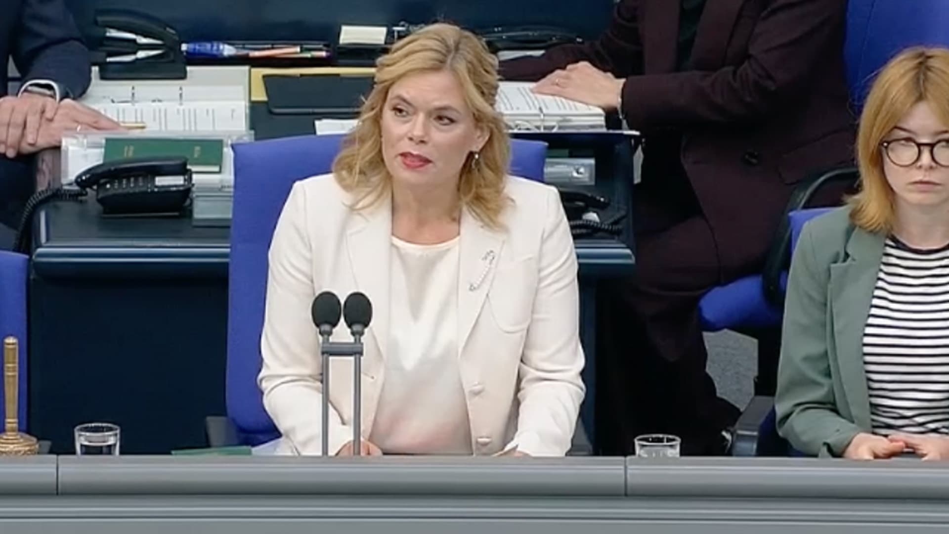 Bundestagspräsidentin Klöckner: Brandanschlag auf AfD-Politiker „gefährdet die Demokratie“