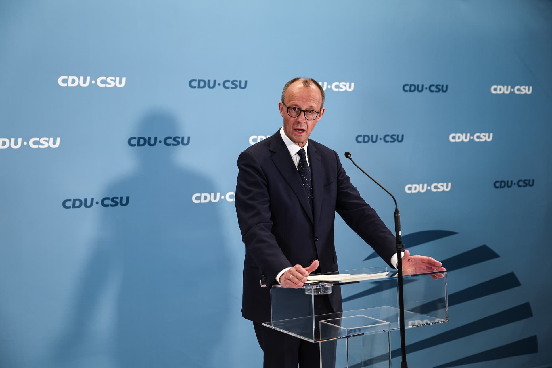 „Faktisches Einreiseverbot für alle“: Merz’ knallharter 5-Punkte-Plan für die Migrations-Wende