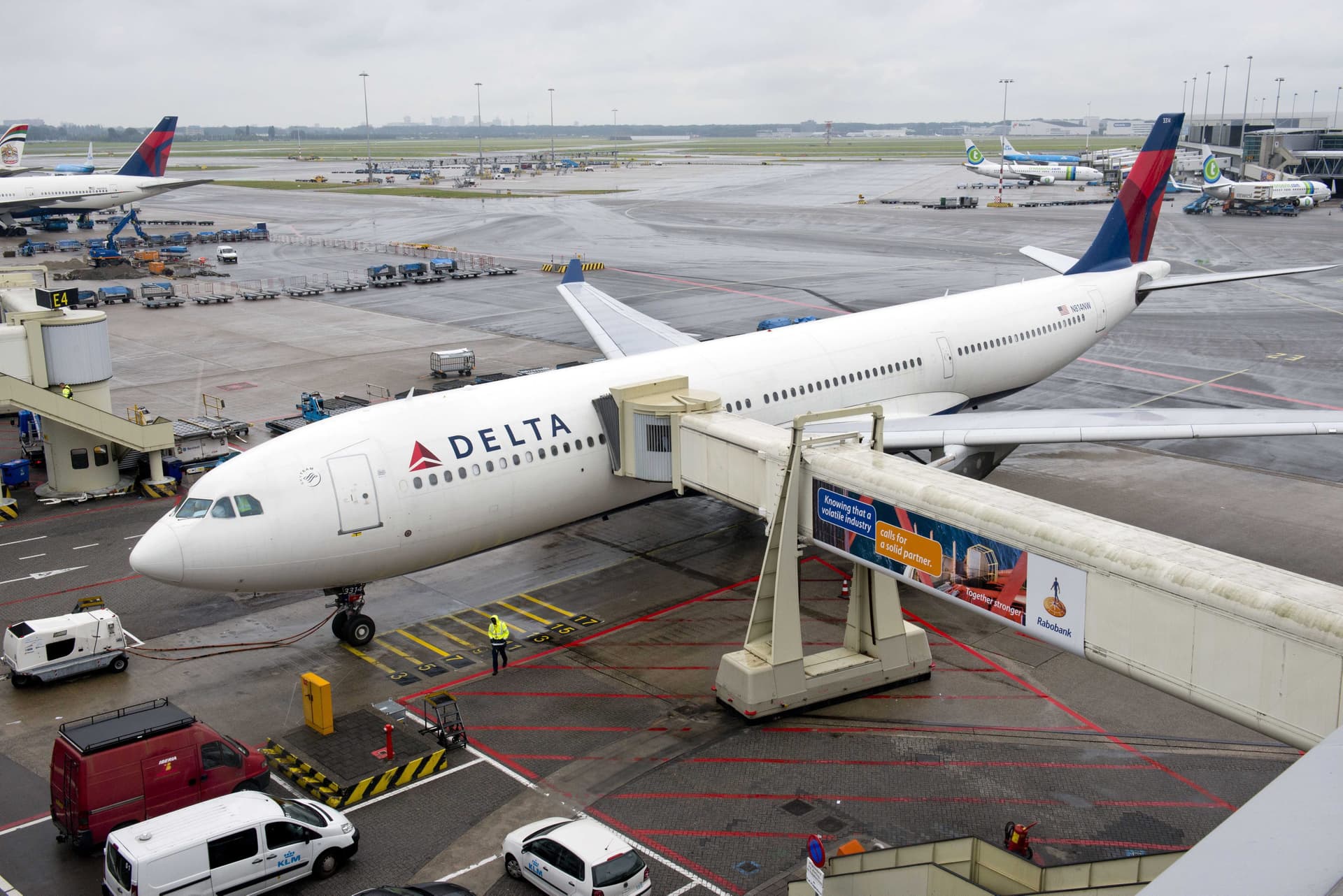 Extrem-Durchfall an Bord: Delta-Flug muss umkehren