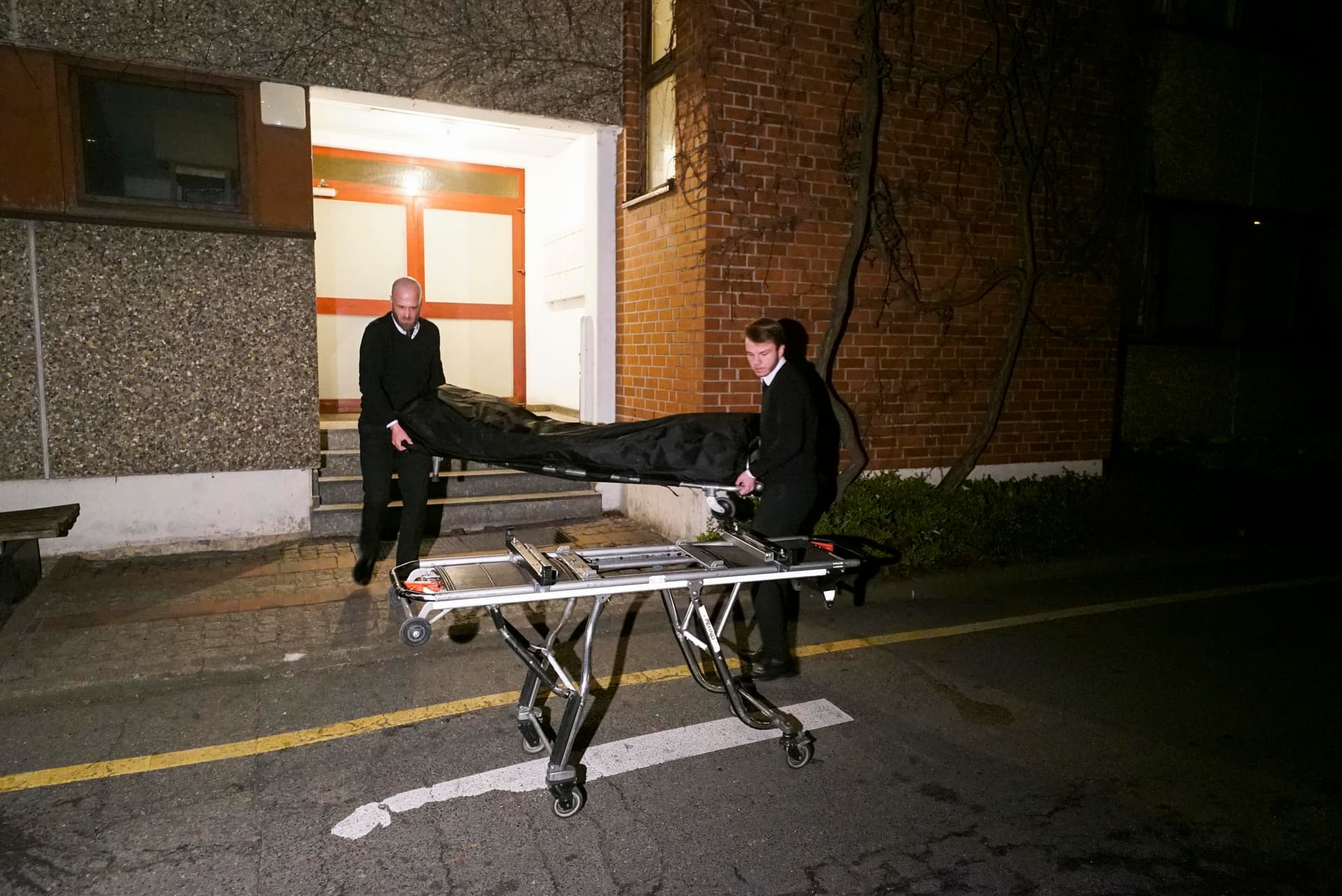 Ein Toter und ein Schwerverletzter in Hamburg: Moldawier sticht auf Kollegen ein