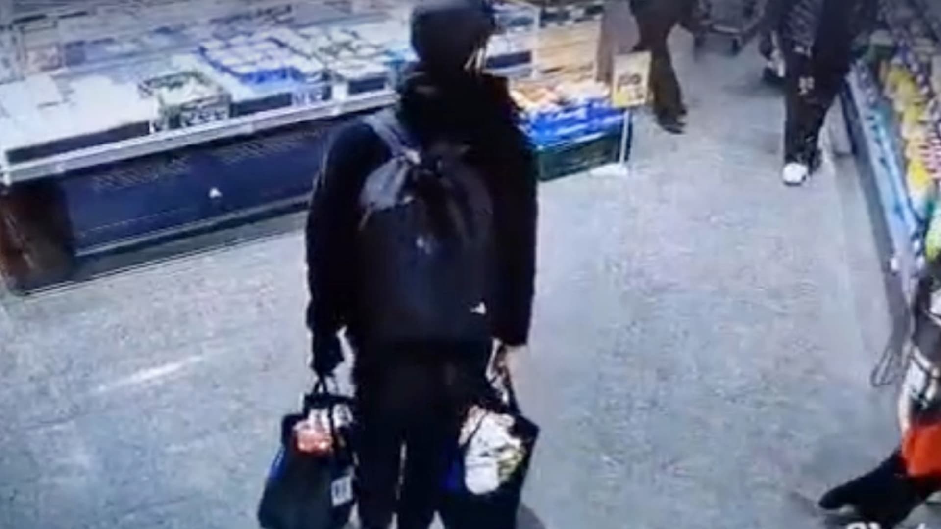 Edeka-Betreiber hat die Schnauze voll: „Asylbewerber machen Taschen voll und gehen, ohne die Ware zu bezahlen“