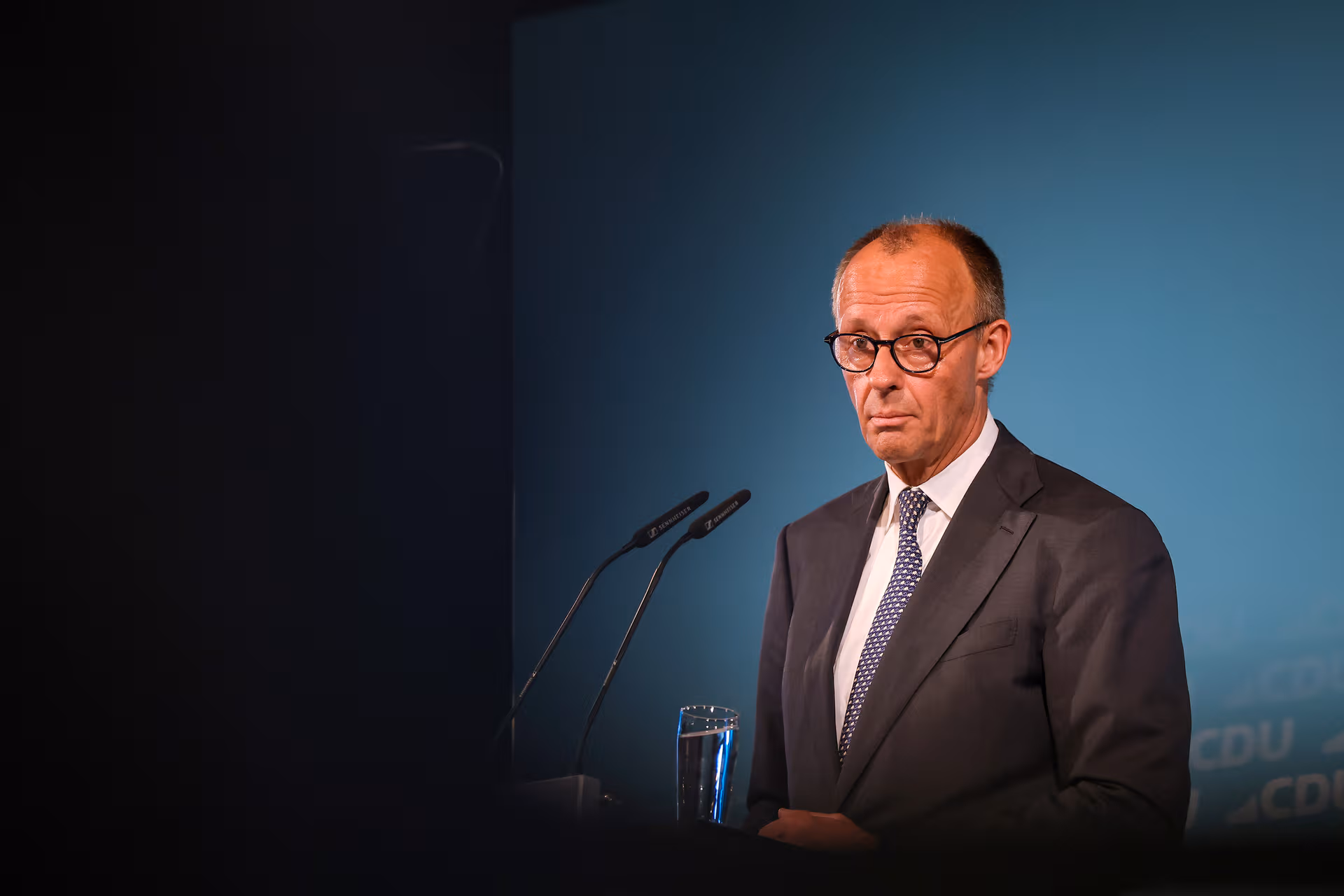 Forsa-Umfrage: Union verliert, FDP erreicht wieder die Fünf-Prozent-Marke