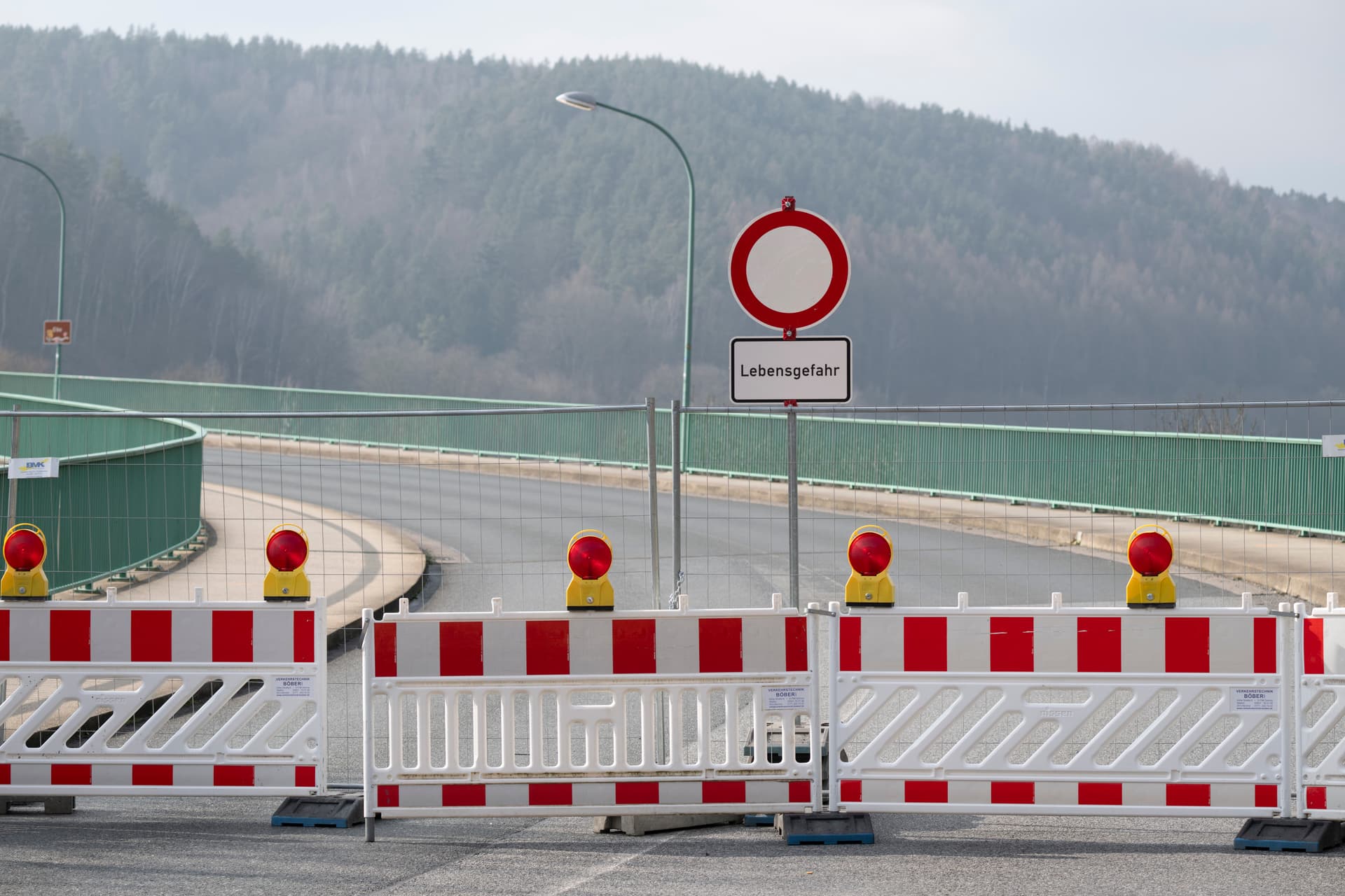 Umfrage: Mehrheit glaubt nicht an Wirkung von Infrastruktur-Milliarden