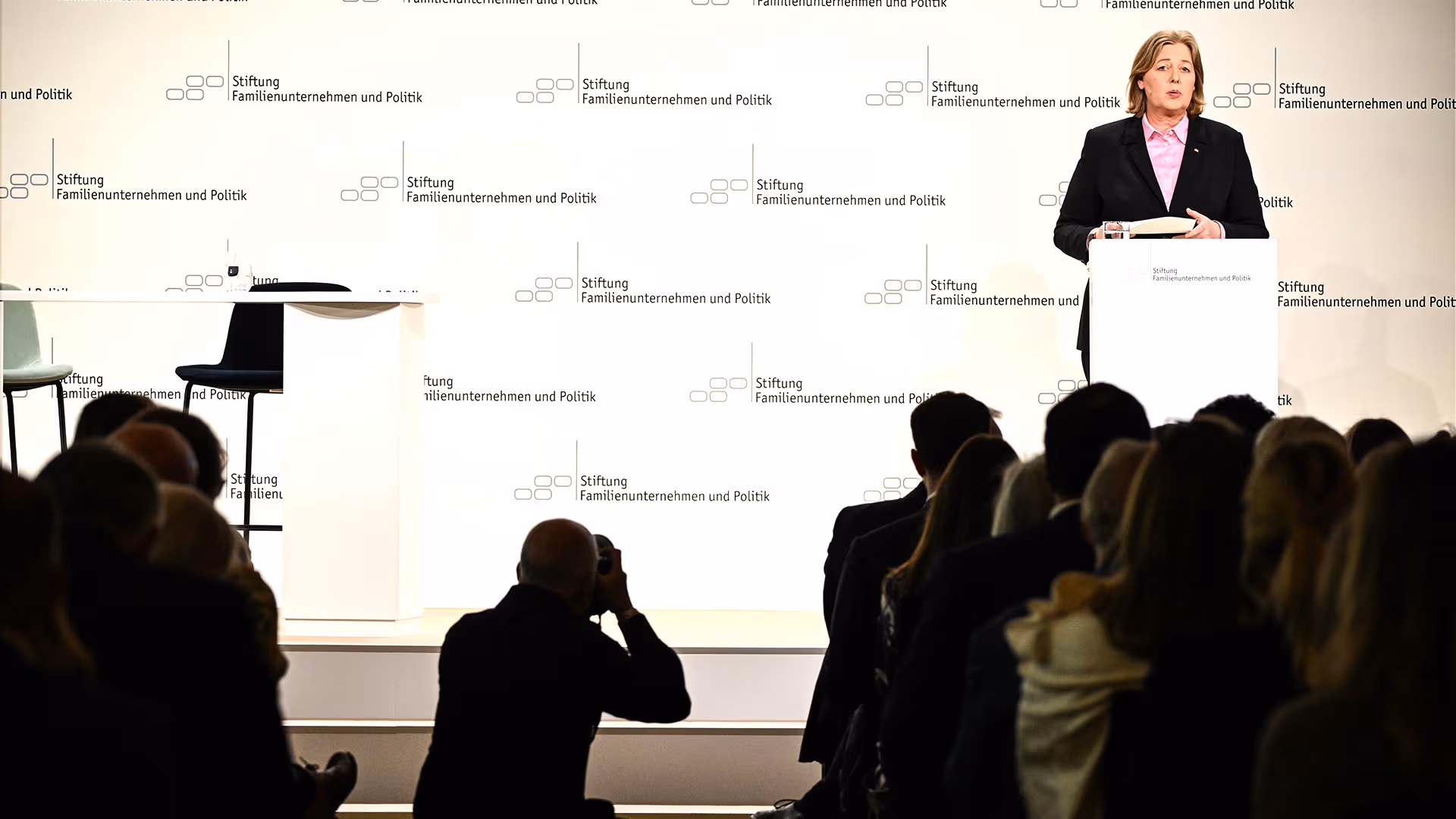 „Wir brauchen eine gerechte Verteilung“: Unternehmer lachen empört über Bärbel Bas!