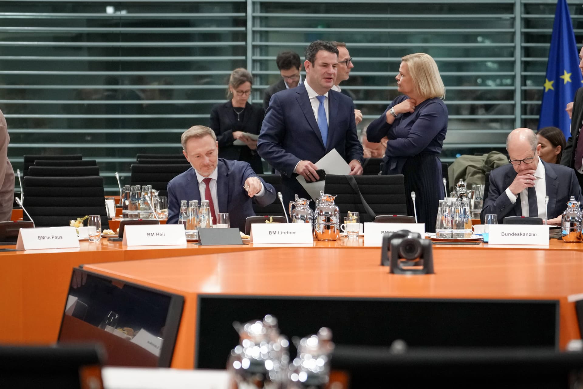 Verschuldung durch Migration: „Dieses Land ist komplett überfordert“
