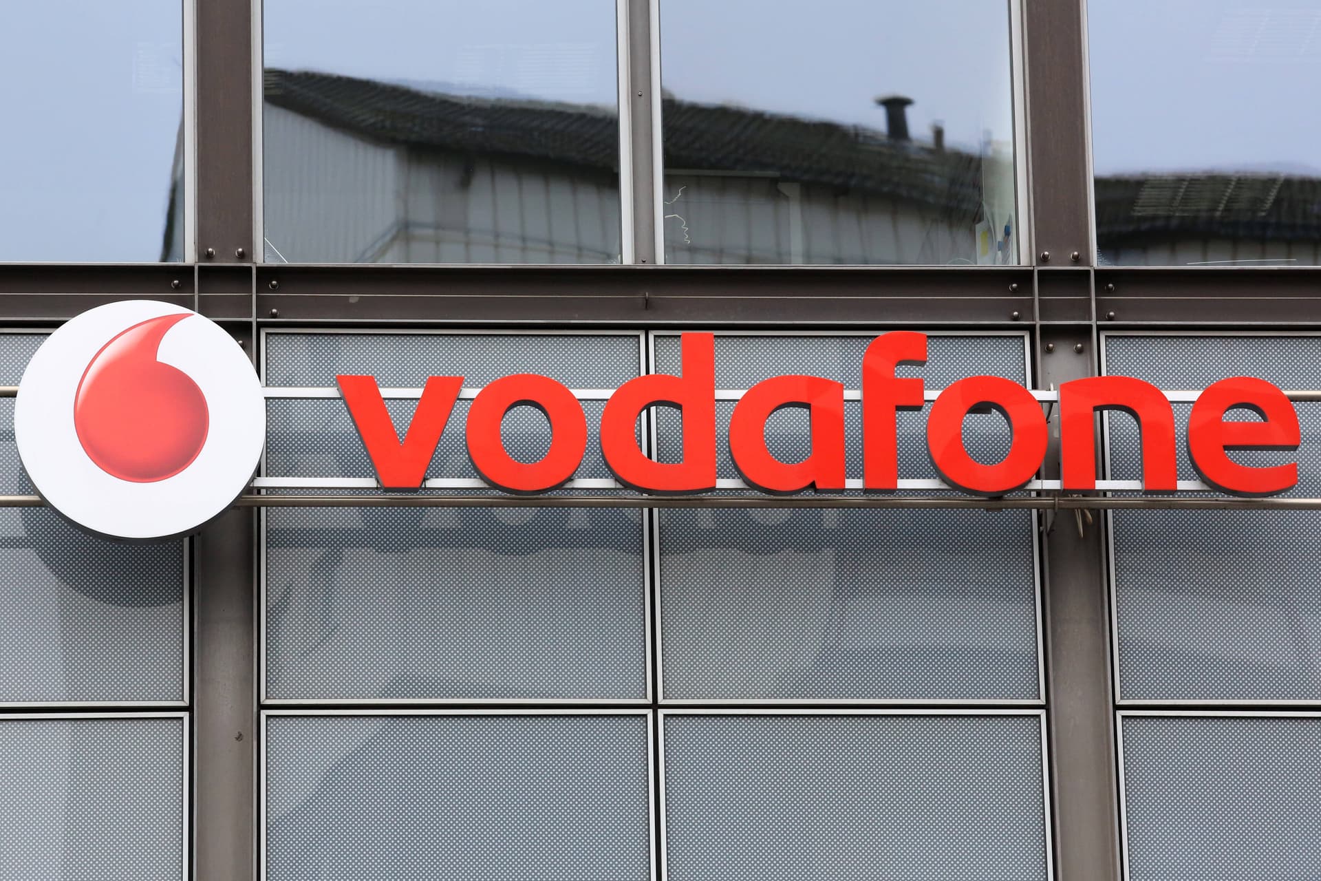 Mitarbeiter bangen um ihre Jobs: Vodafone Deutschland baut 2000 Stellen ab