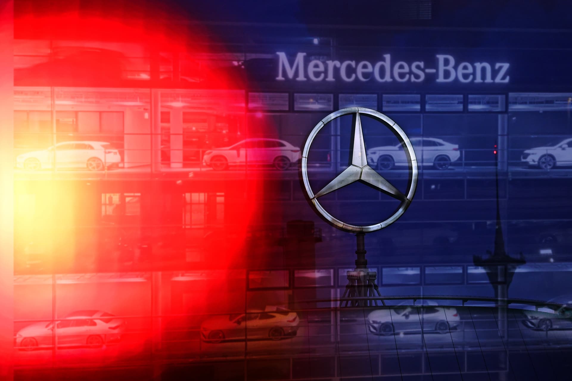 Deutsche Premium-Marke stürzt ab! Gewinn bei Mercedes 2025 fast um die Hälfte eingebrochen