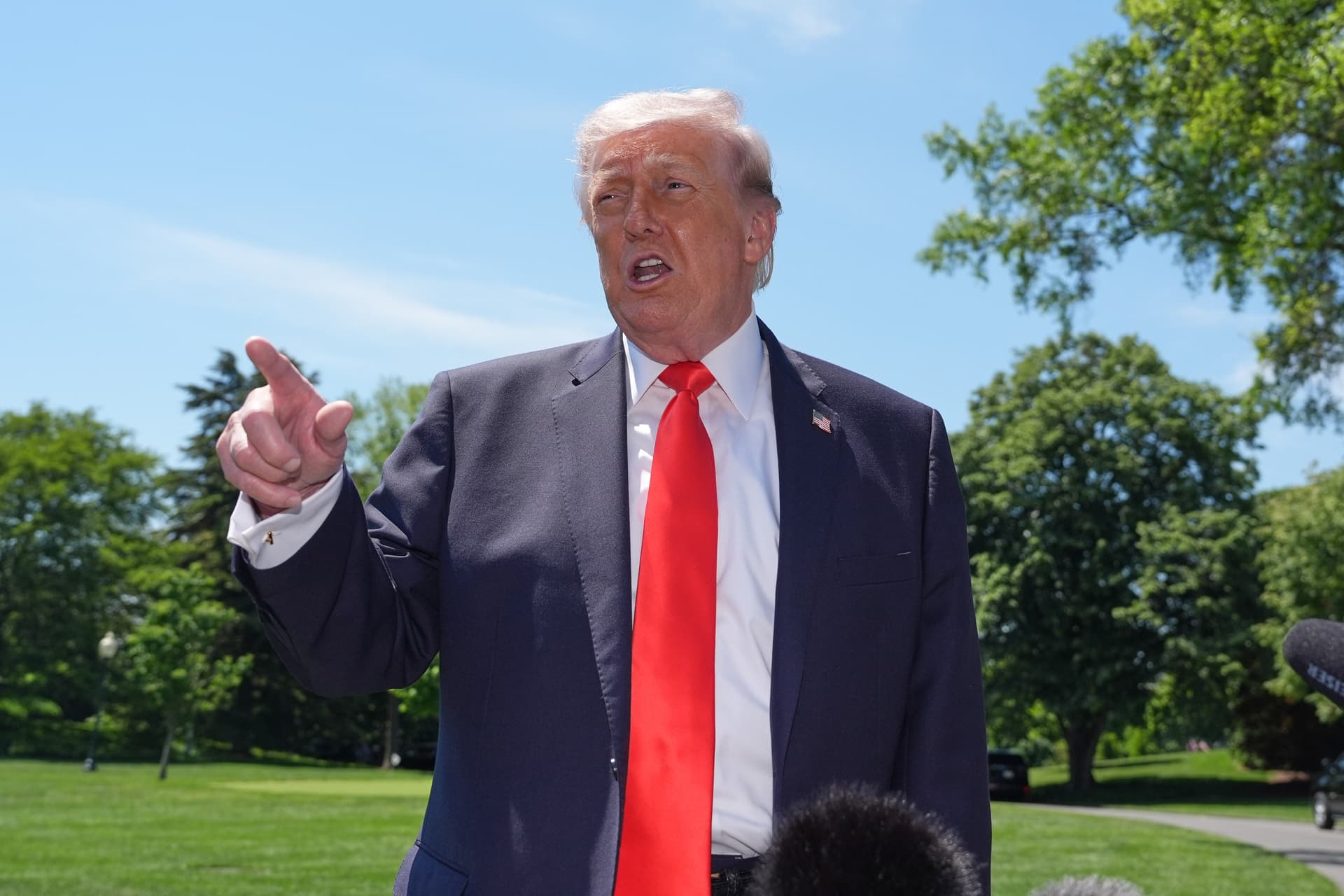 Trump: Zölle auf Autos und Lkw aus EU steigen auf 25 Prozent