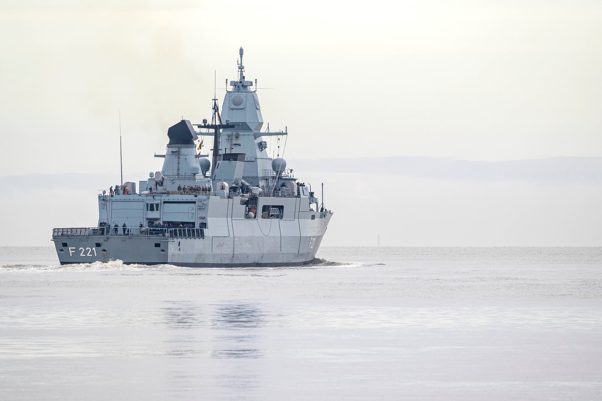 Bei Einsatz im Roten Meer: Deutsche Fregatte schießt auf verbündete Drohne