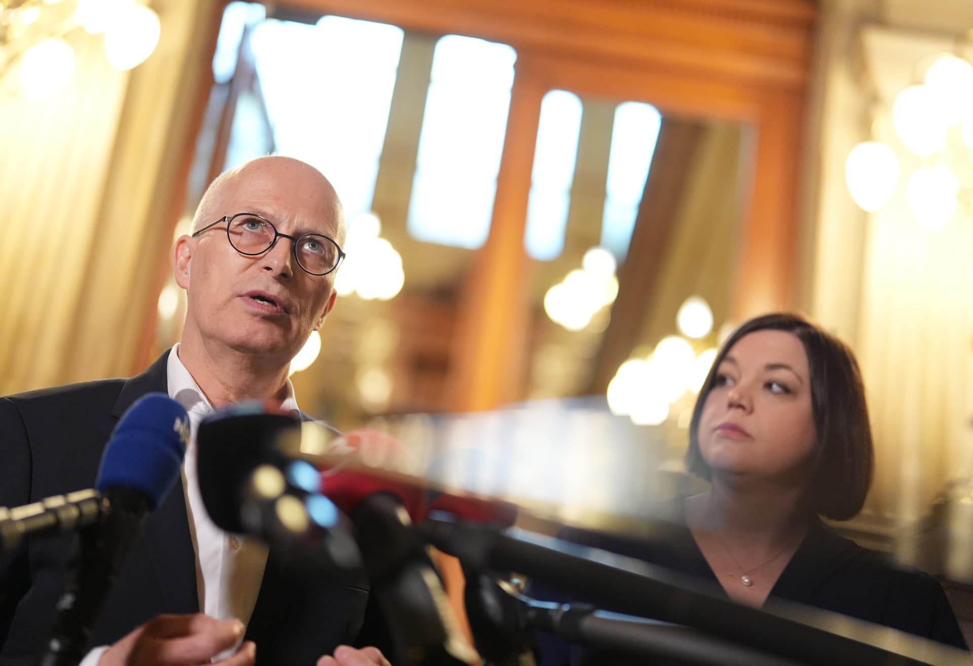 SPD und Grüne einigen sich auf Fortsetzung der Koalition in Hamburg
