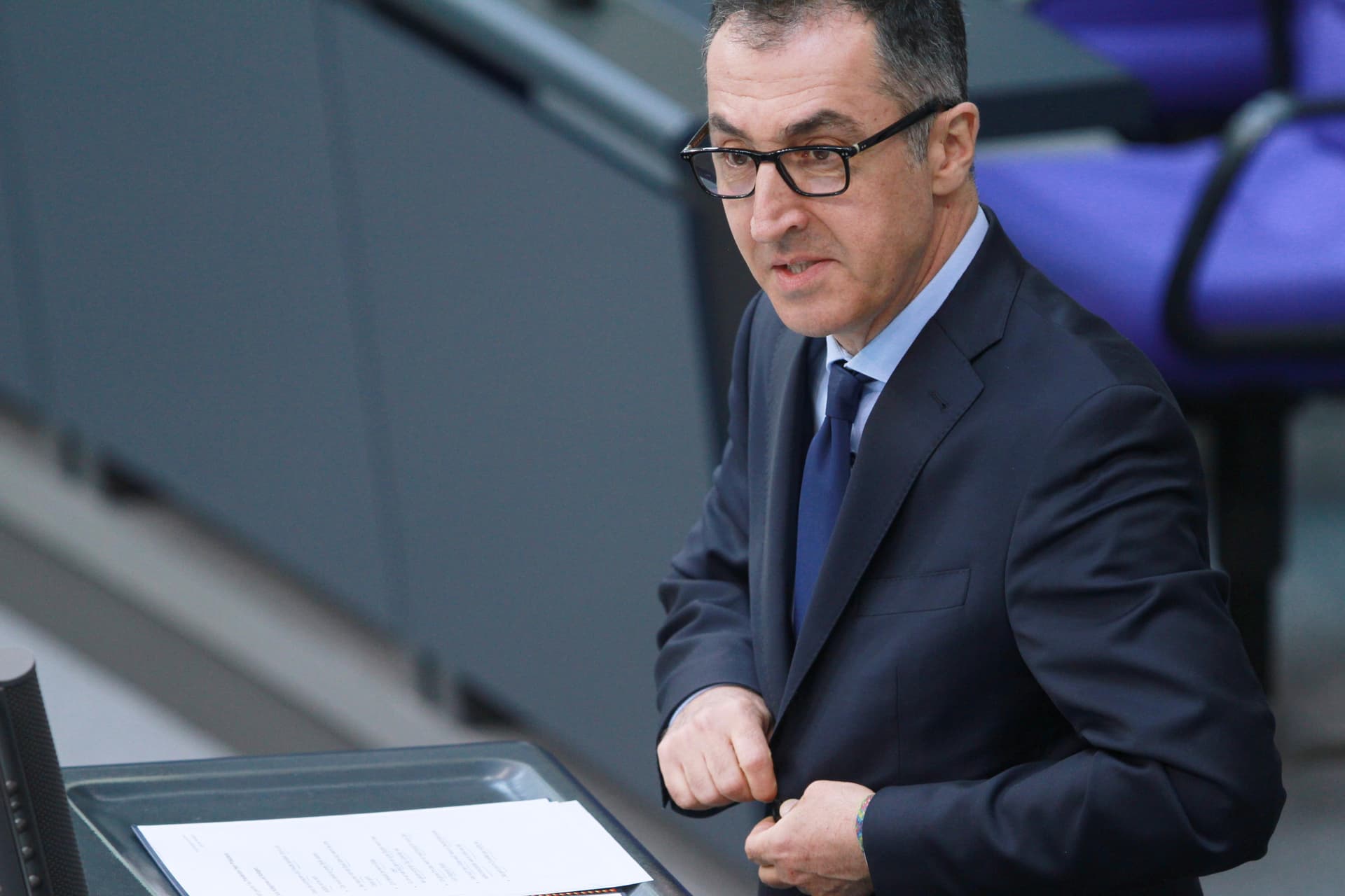Grünen-Minister Özdemir will Ernährung aller Bürger kontrollieren: Staatsrezepte im Supermarkt!
