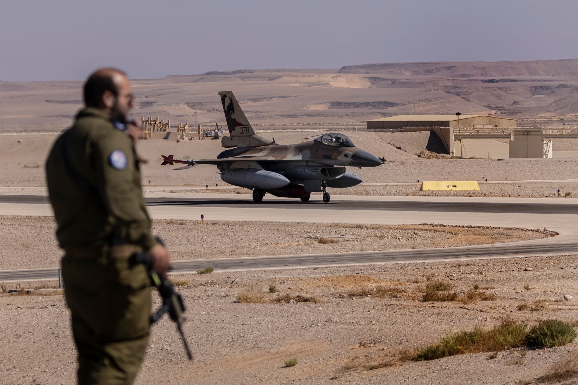 US-Sender berichten: Israel fliegt Angriffe auf Iran