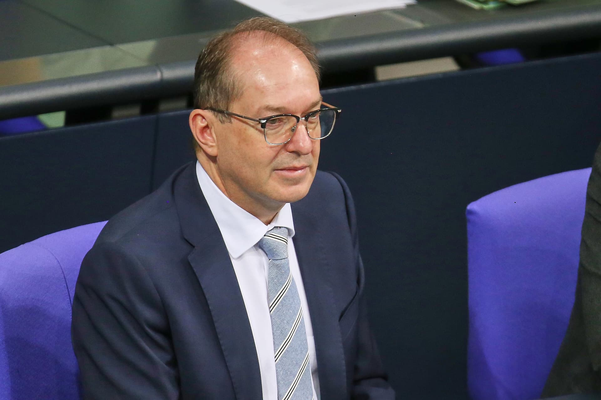 „Möglicherweise auch in verstärkter Form“: Dobrindt kündigt weitere Aufnahme von Afghanen an