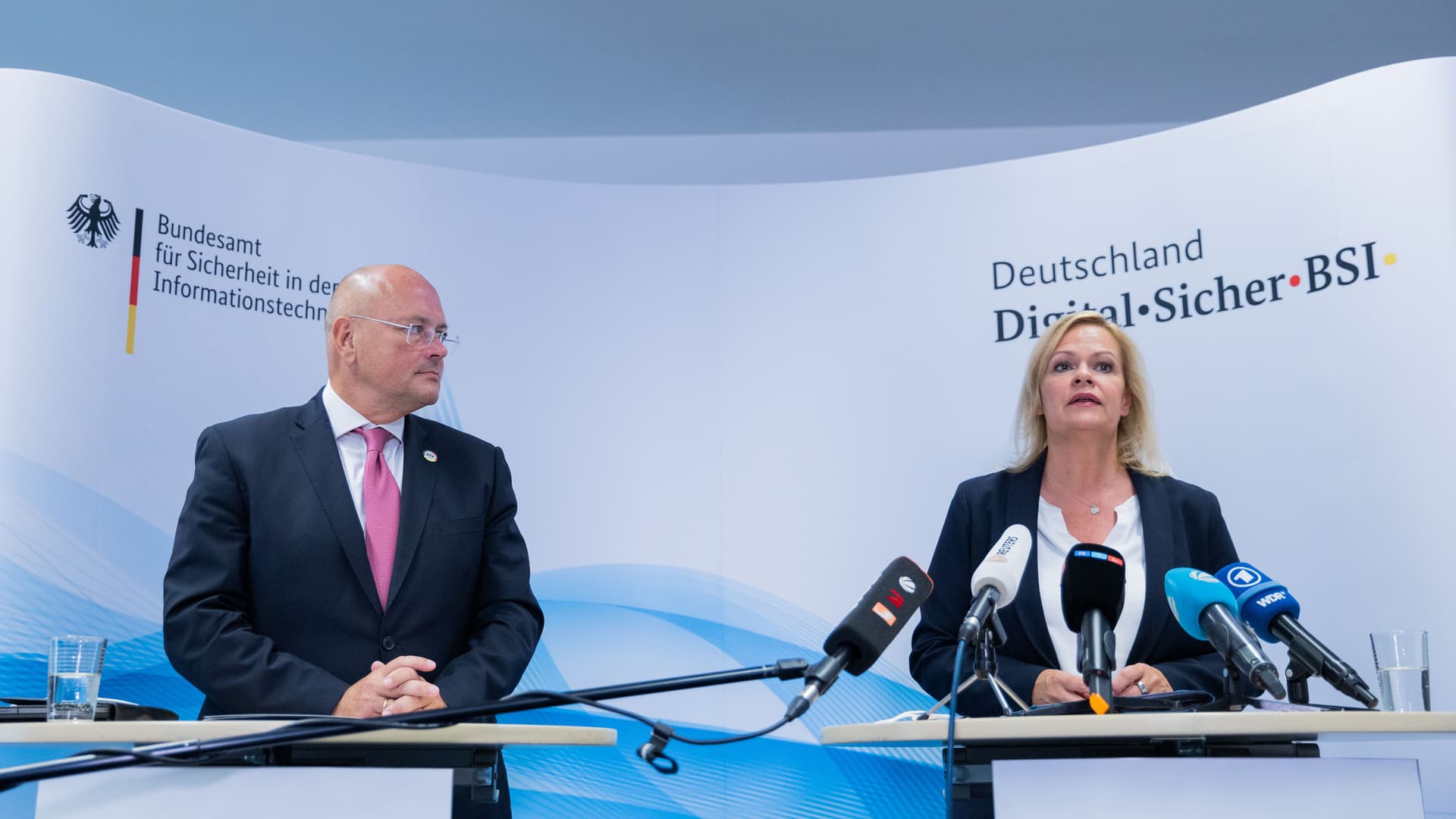 Grundlos entlassen: Ex-BSI-Chef Schönbohm wartet noch immer auf Entschuldigung von Nancy Faeser