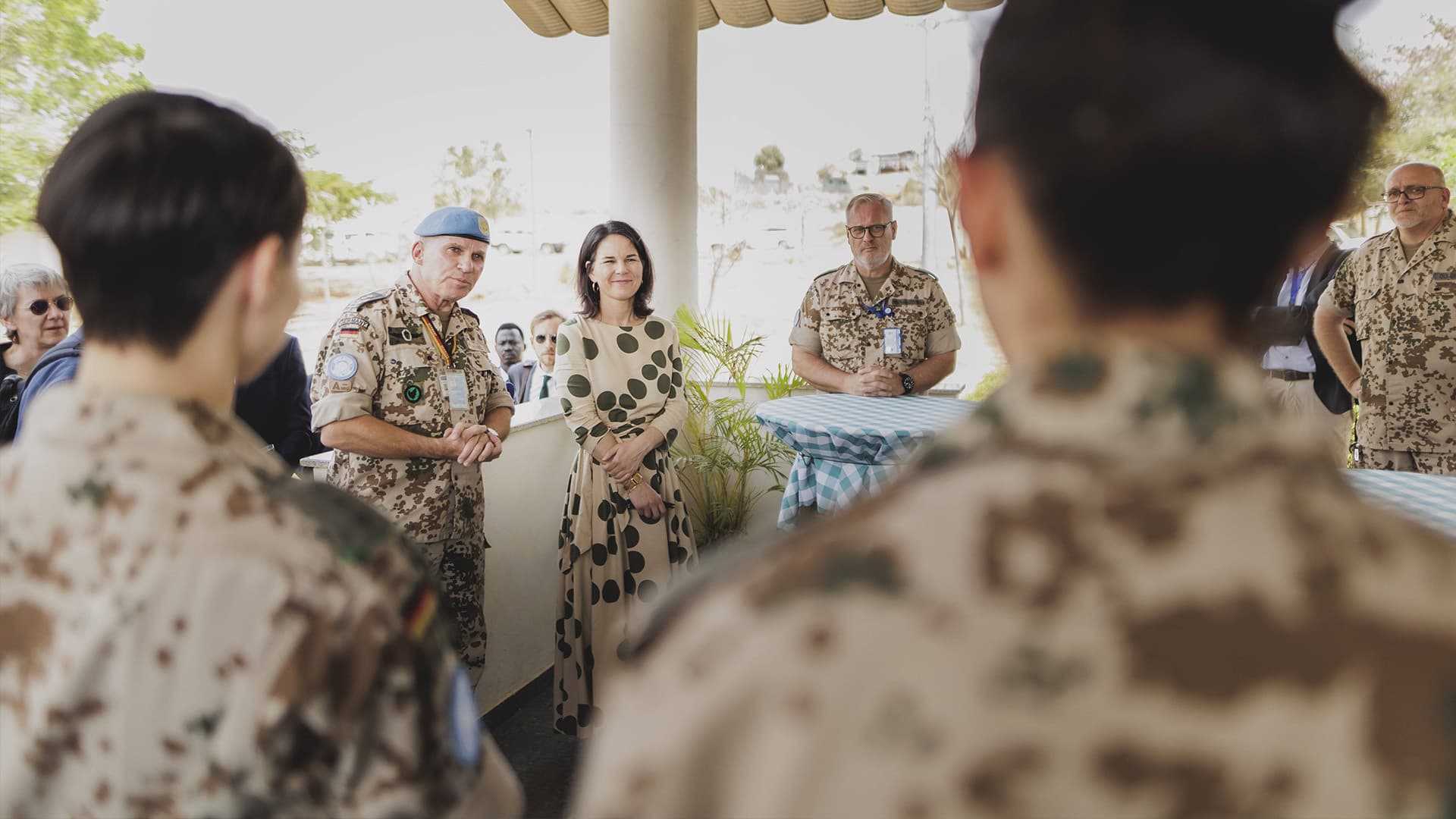 Suchbild: Baerbock präsentiert im Südsudan das neue Tarnkleid der Bundeswehr