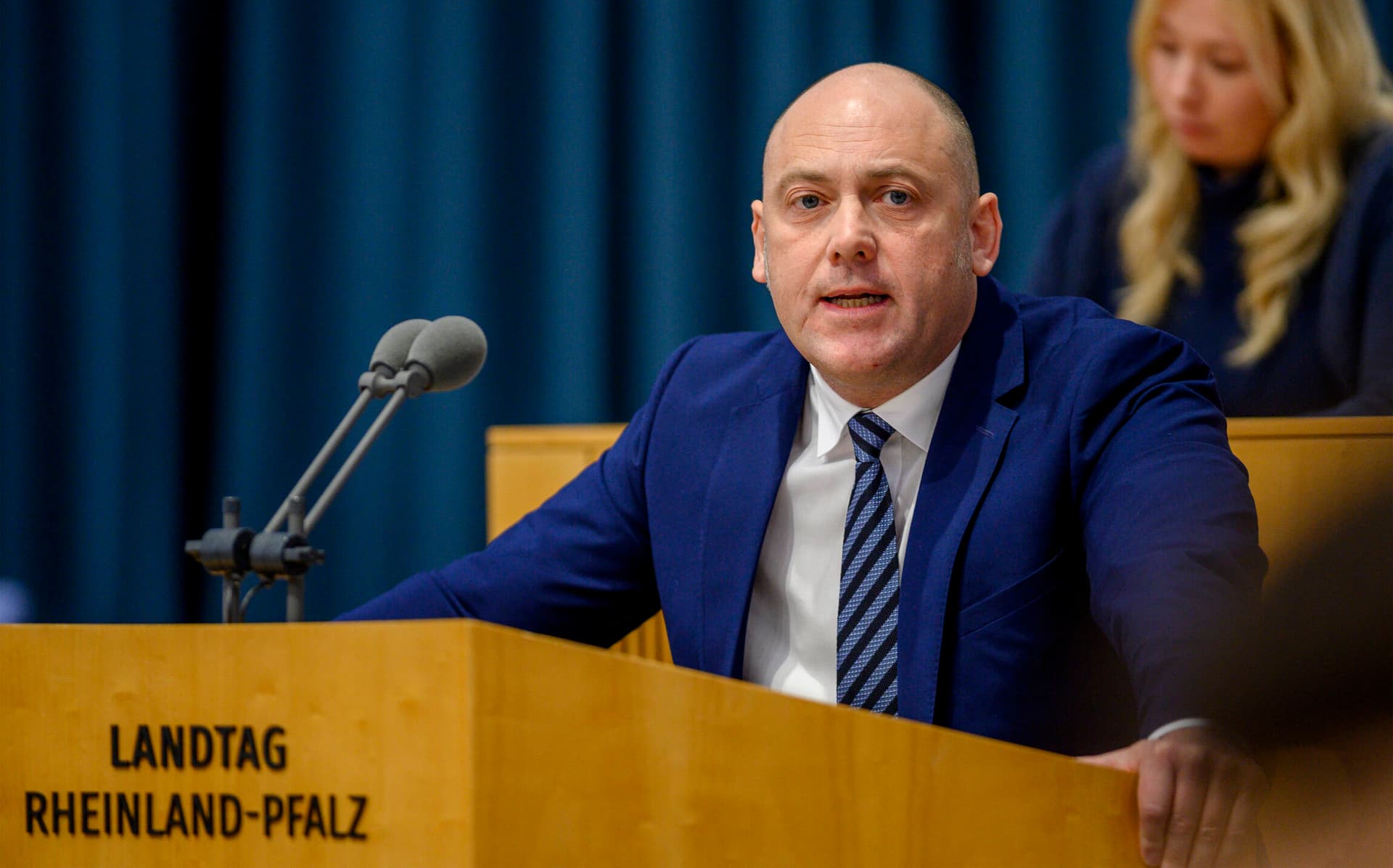 Eilantrag abgewiesen: Joachim Paul (AfD) legt Beschwerde gegen Ausschluss von Ludwigshafener Bürgermeisterwahl ein