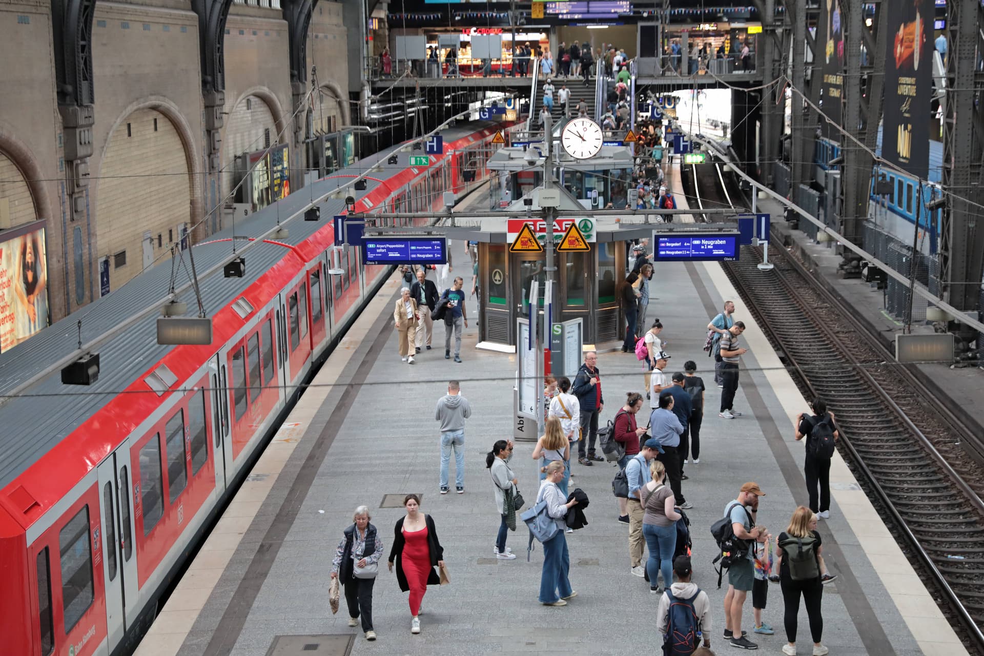War klar, dass es teurer wird ... Ab 2025 kostet das Deutschlandticket 58 Euro