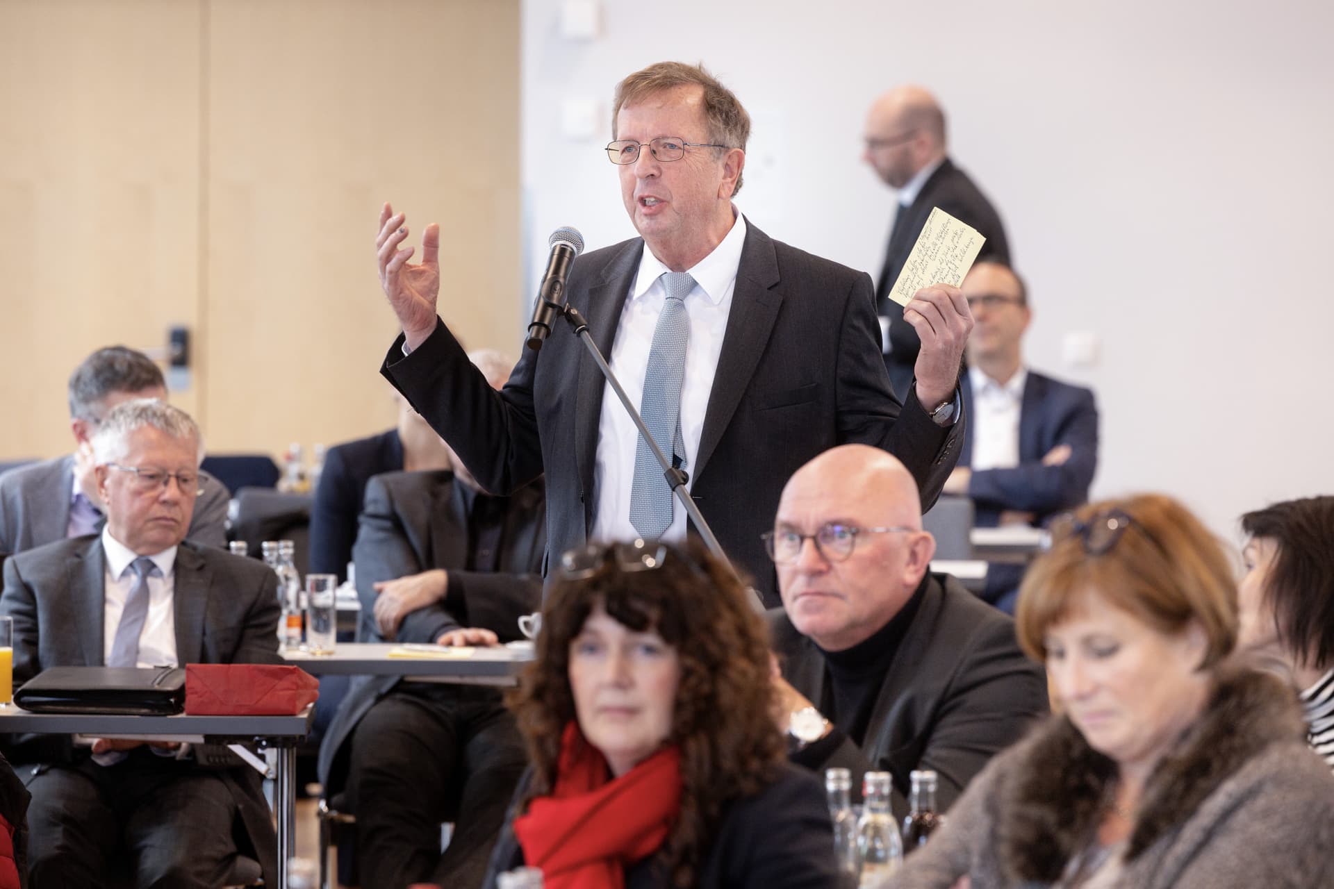 Landkreis in Thüringen zahlt kein Bargeld mehr aus: Asylbewerber packen die Koffer