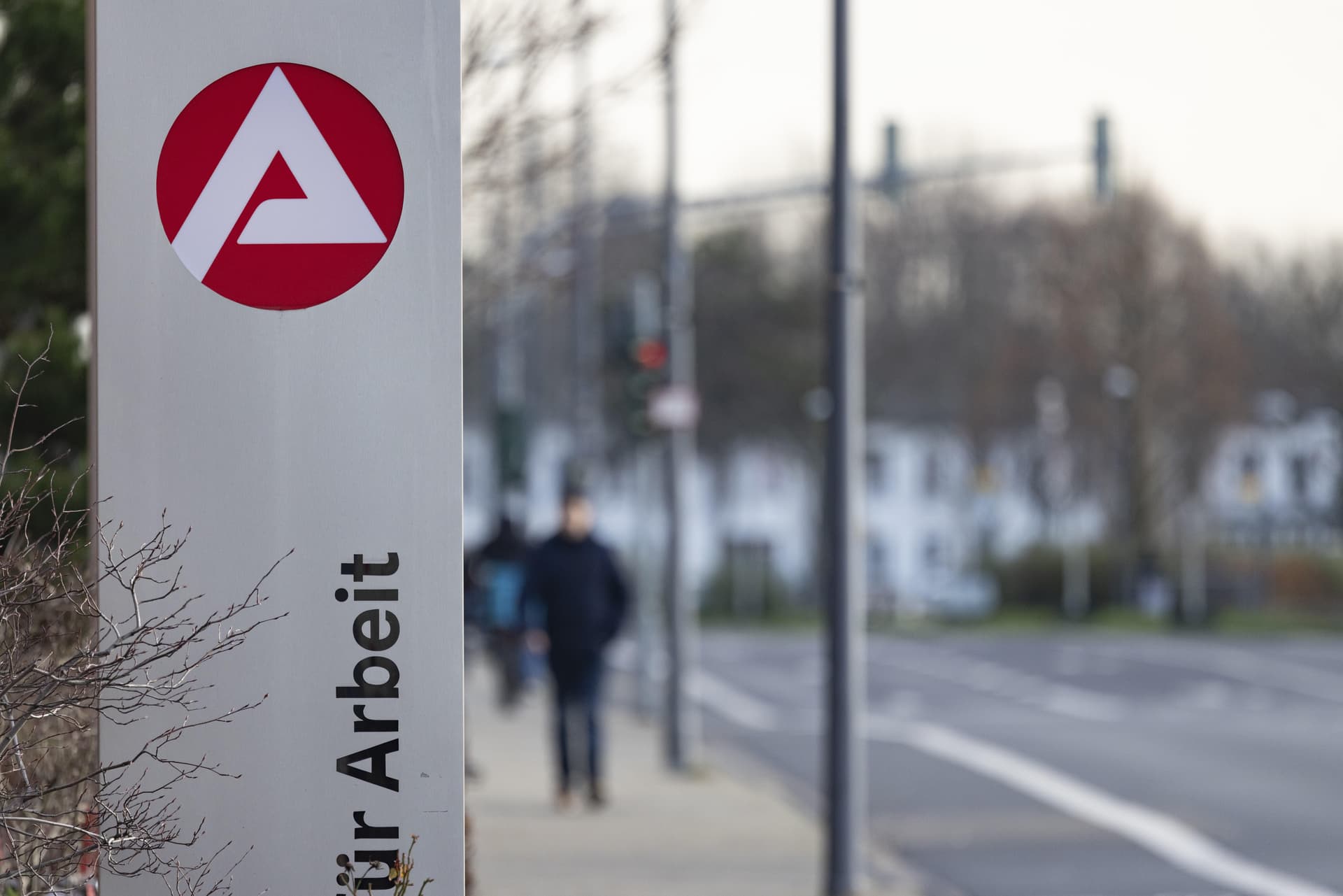 So viele wie seit 12 Jahren nicht mehr! Arbeitsagentur meldet mehr als 3 Millionen Arbeitslose